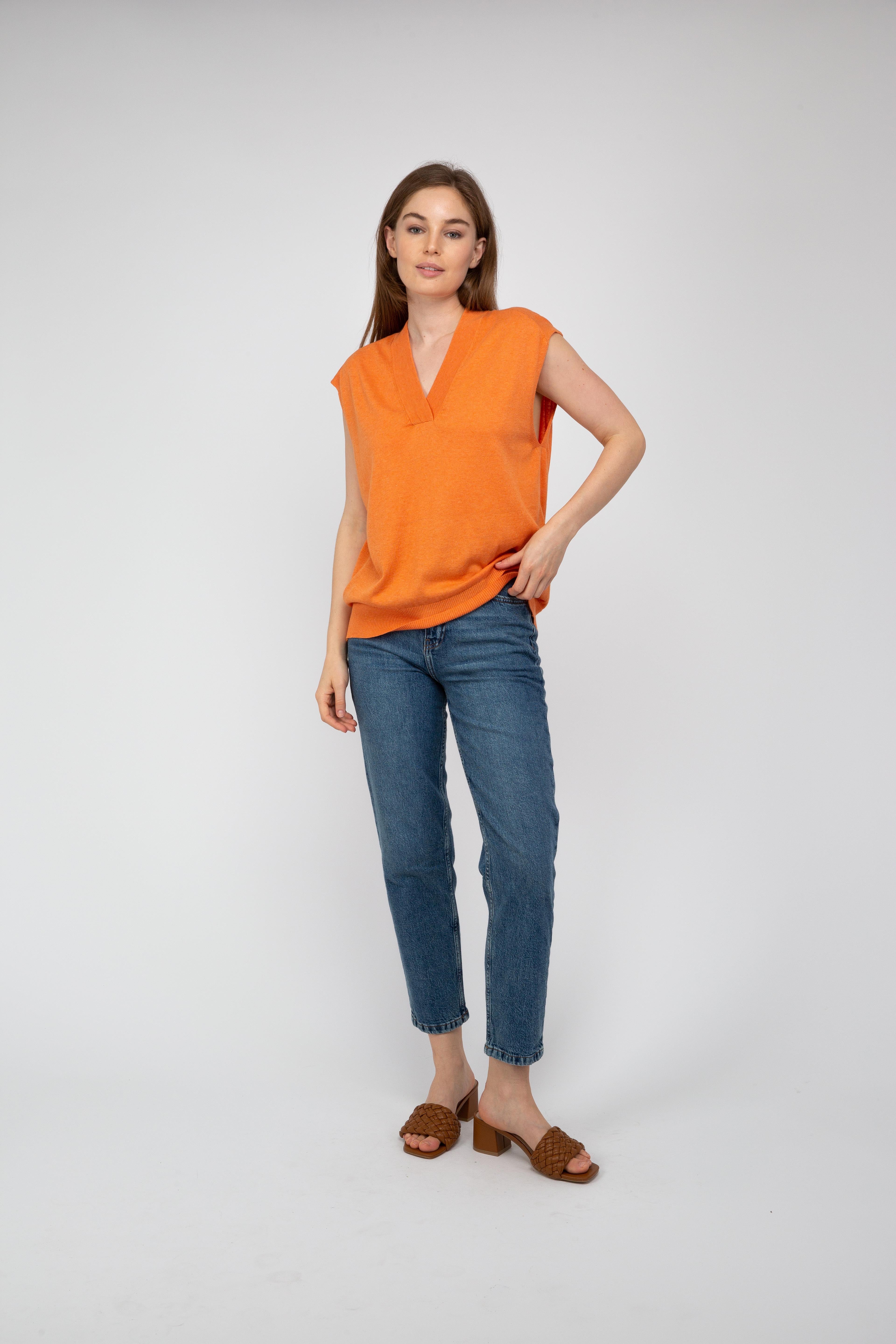Van Kukil Sleeveless V-Neck Jumper