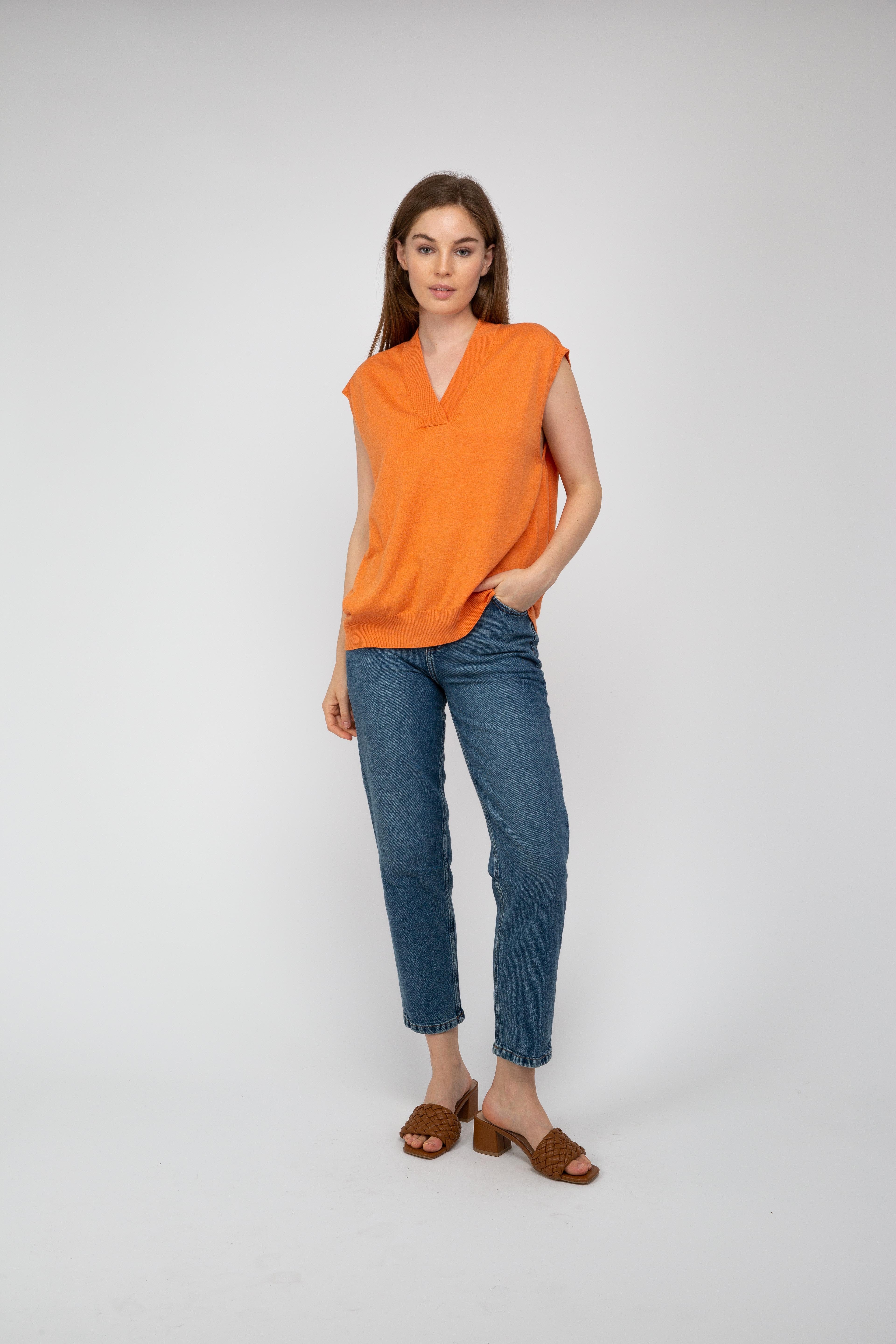 Van Kukil Sleeveless V-Neck Jumper