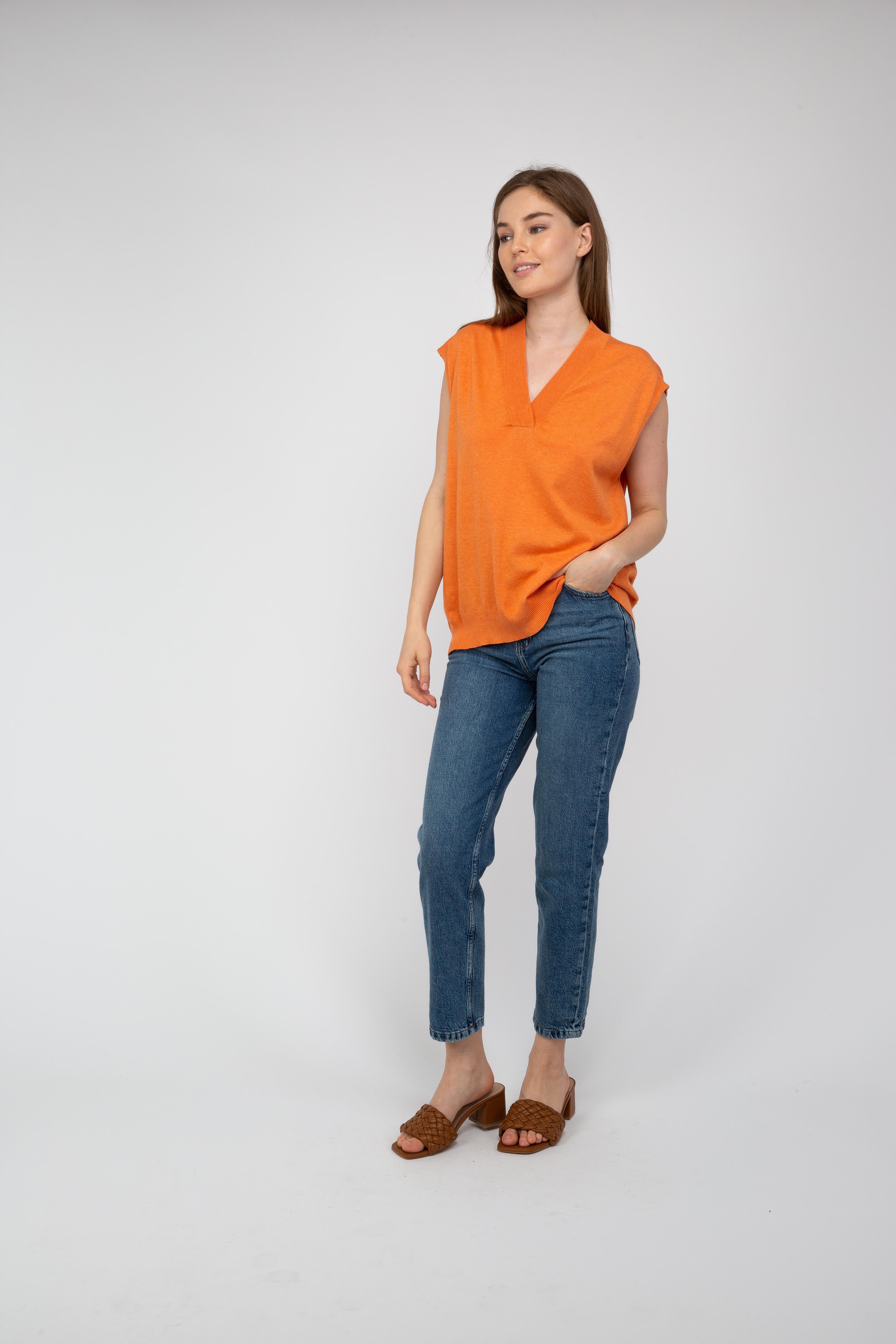 Van Kukil Sleeveless V-Neck Jumper