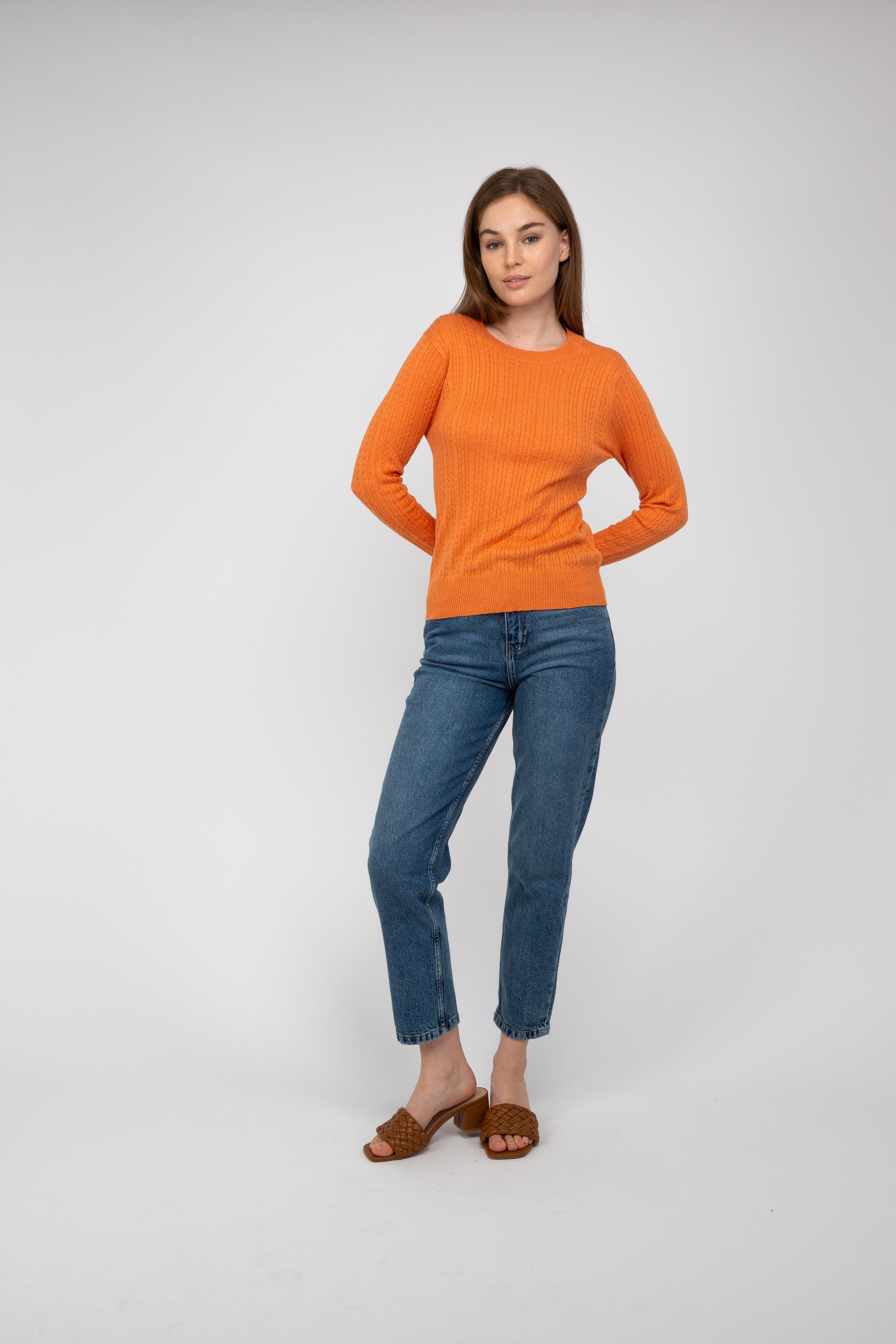 Van Kukil Ribbed Crewneck Sweater