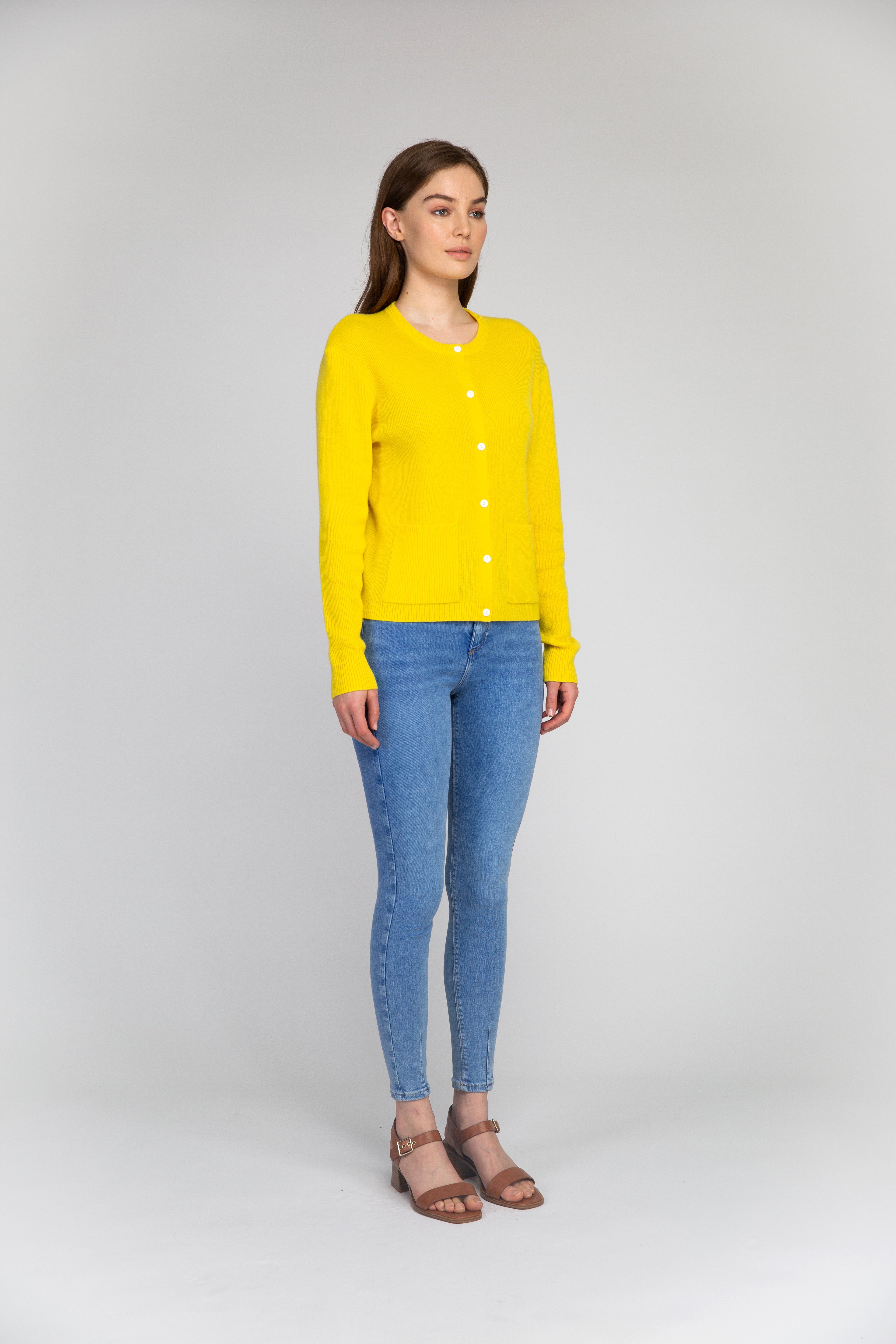 Van Kukil Classic Crew Neck Cardigan