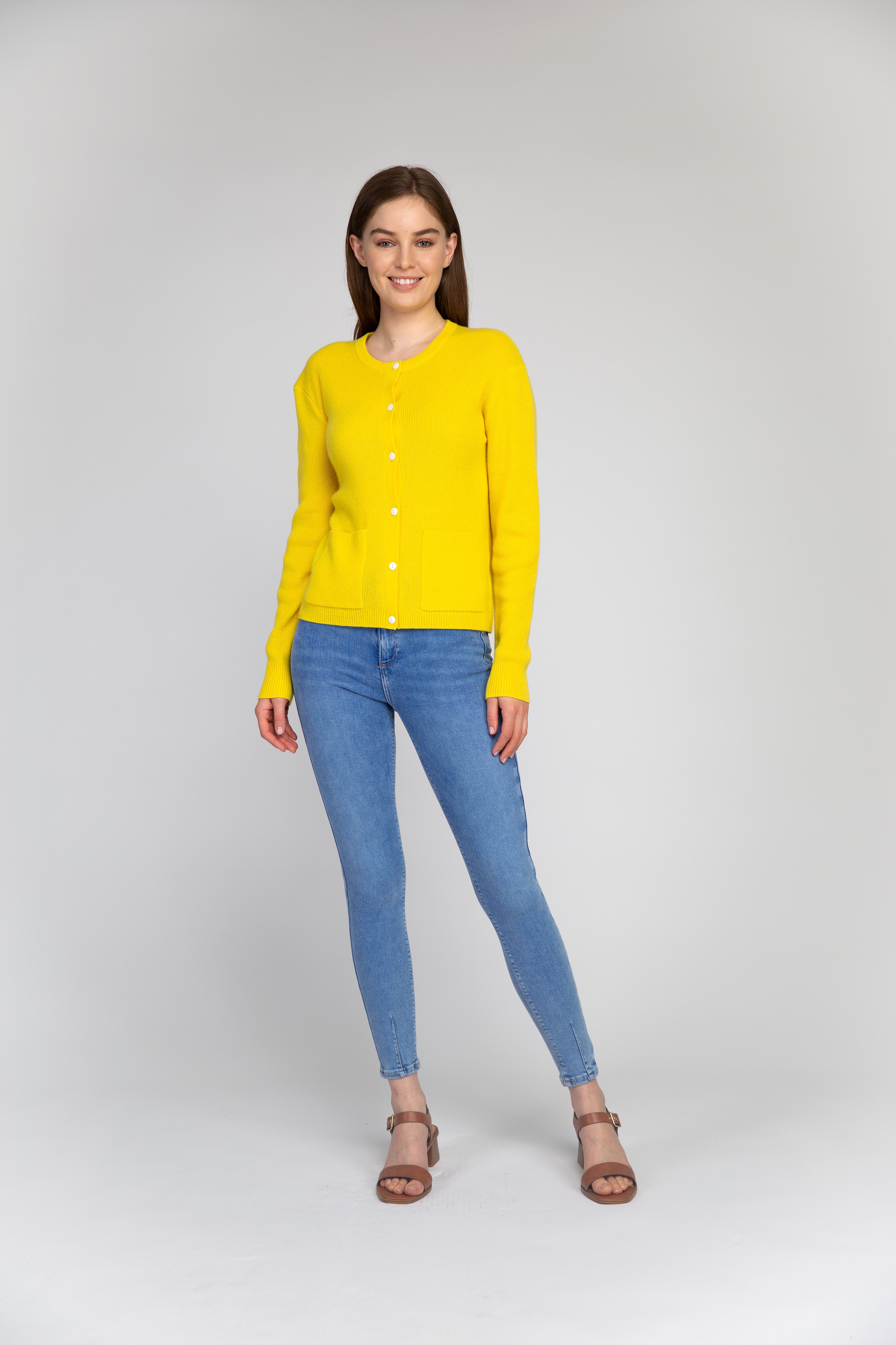 Van Kukil Classic Crew Neck Cardigan