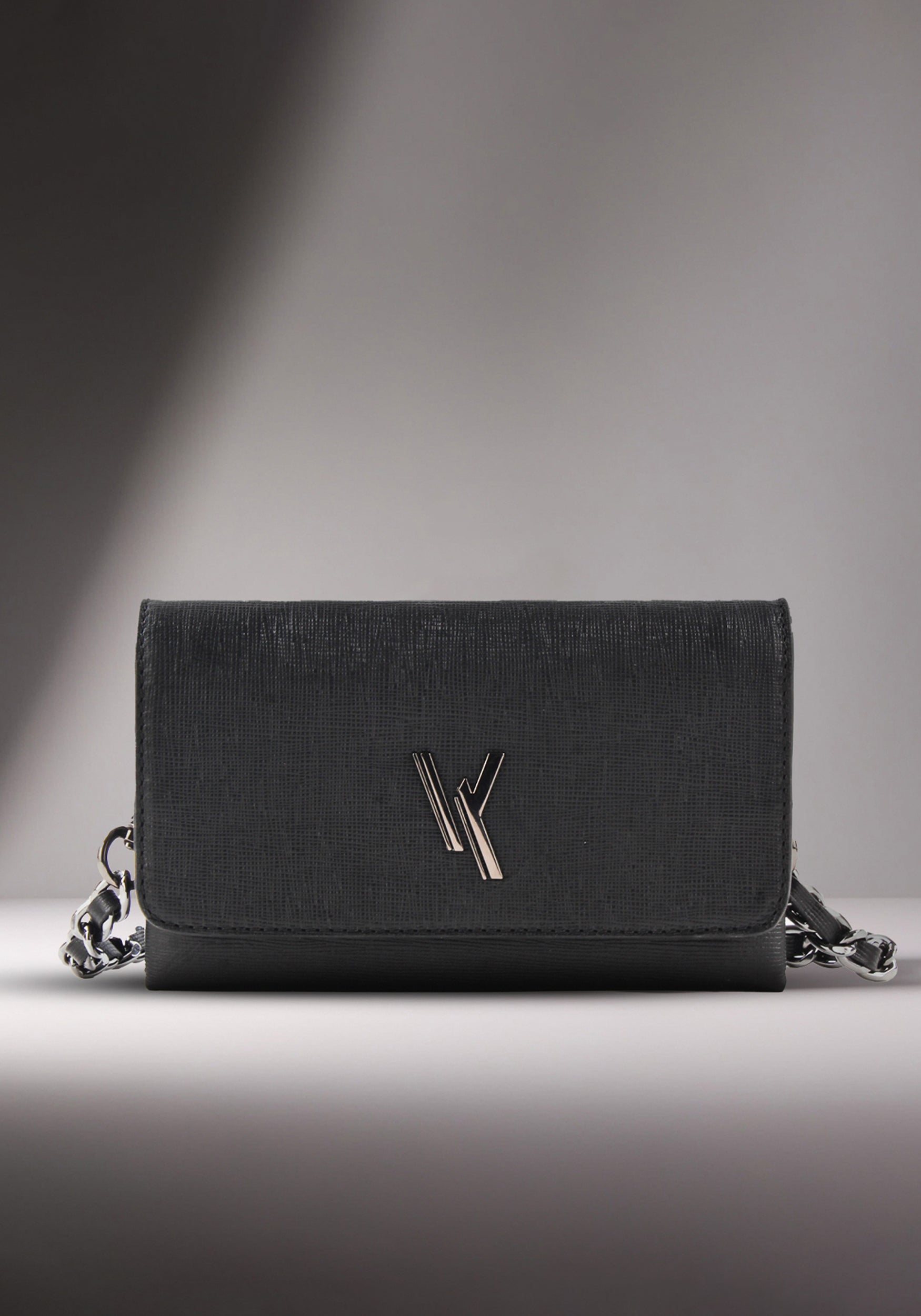 VAN KUKIL SAFFIANO LEATHER CROSS BODY CHAIN BAG