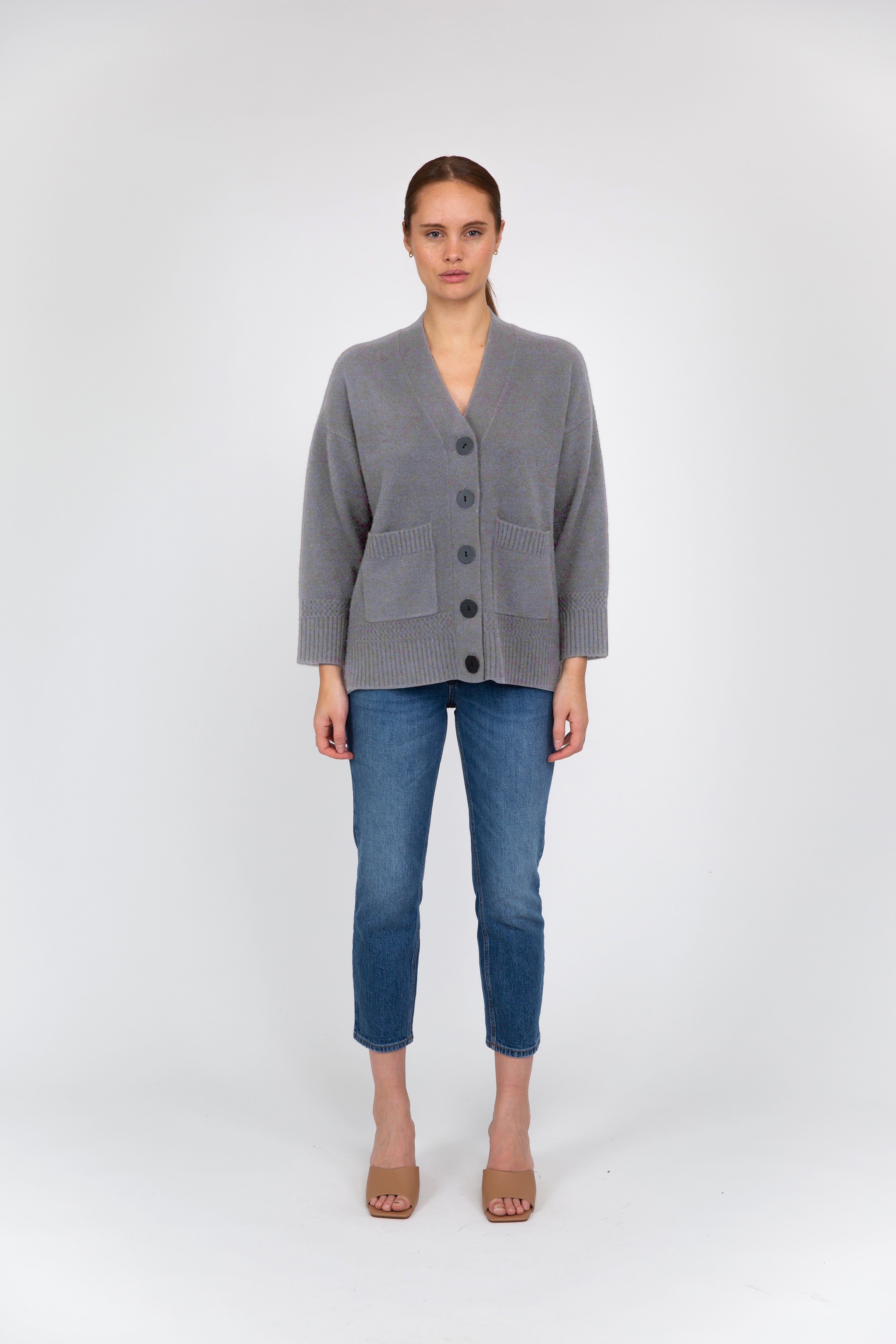 Van Kukil Cashmere Buttoned Cardigan