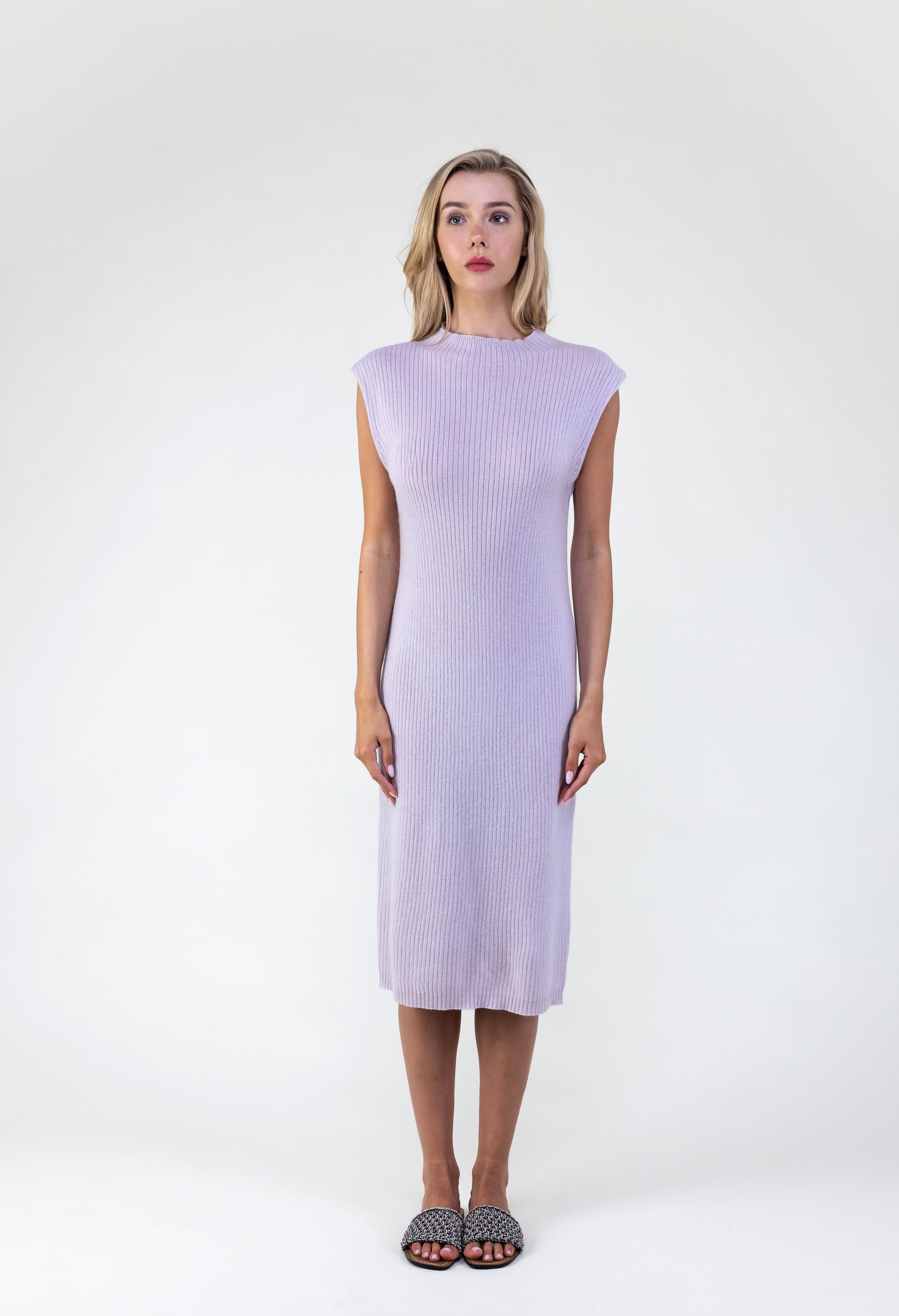 Van Kukil Cap Sleeve Ribbed Midi Dress