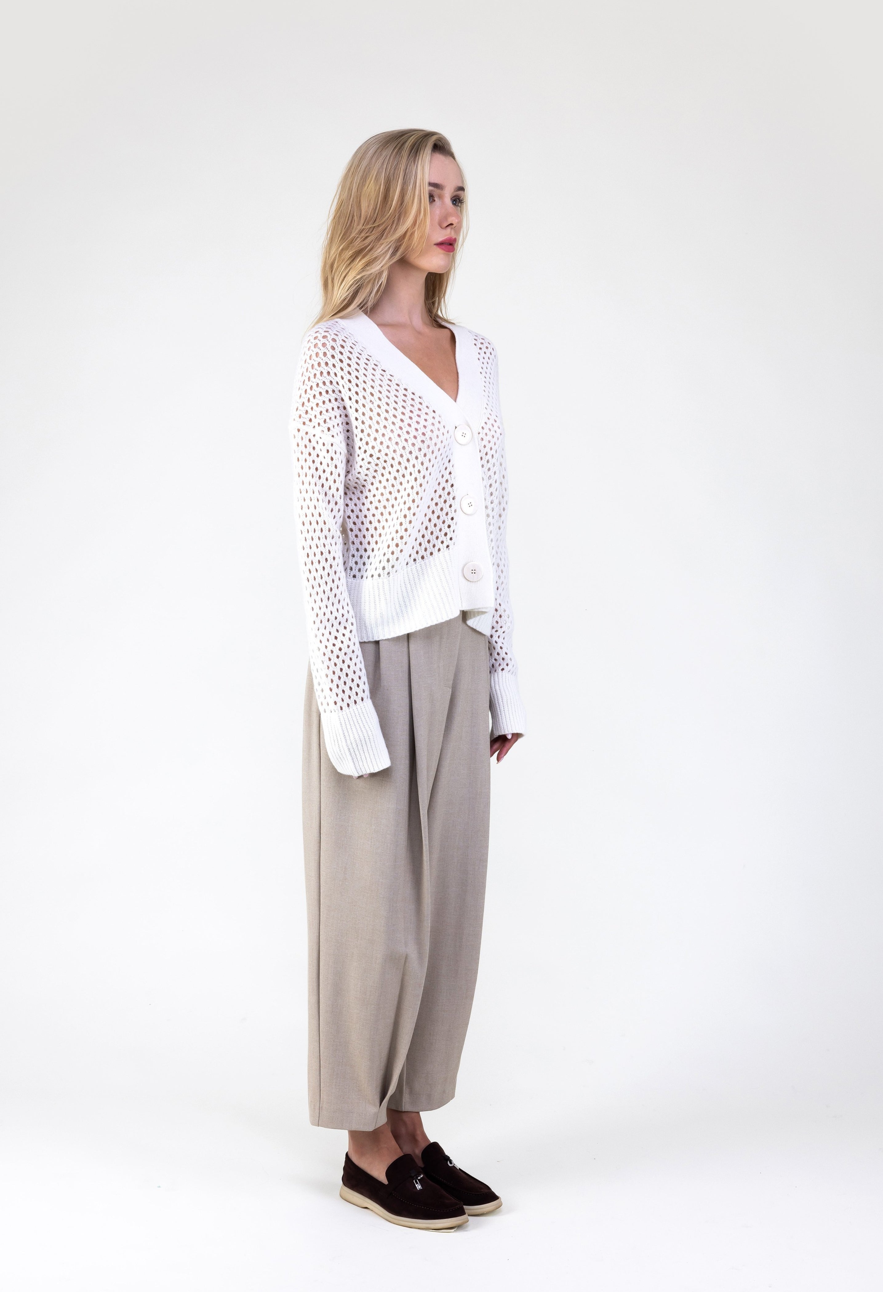 Van Kukil Cashmere Open-Knit Buttoned Cardigan