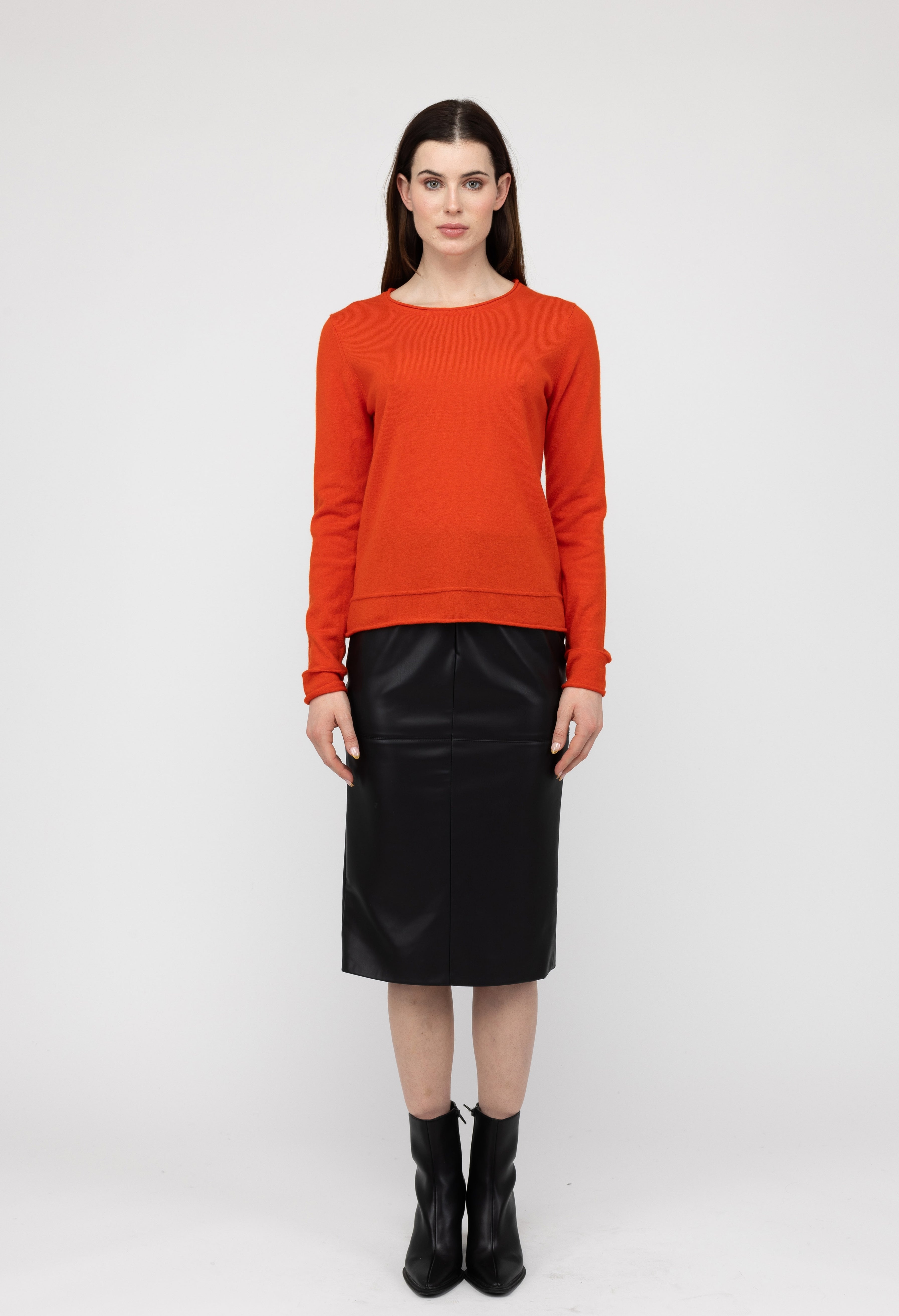 Van Kukil Classic Crew Neck Jumper