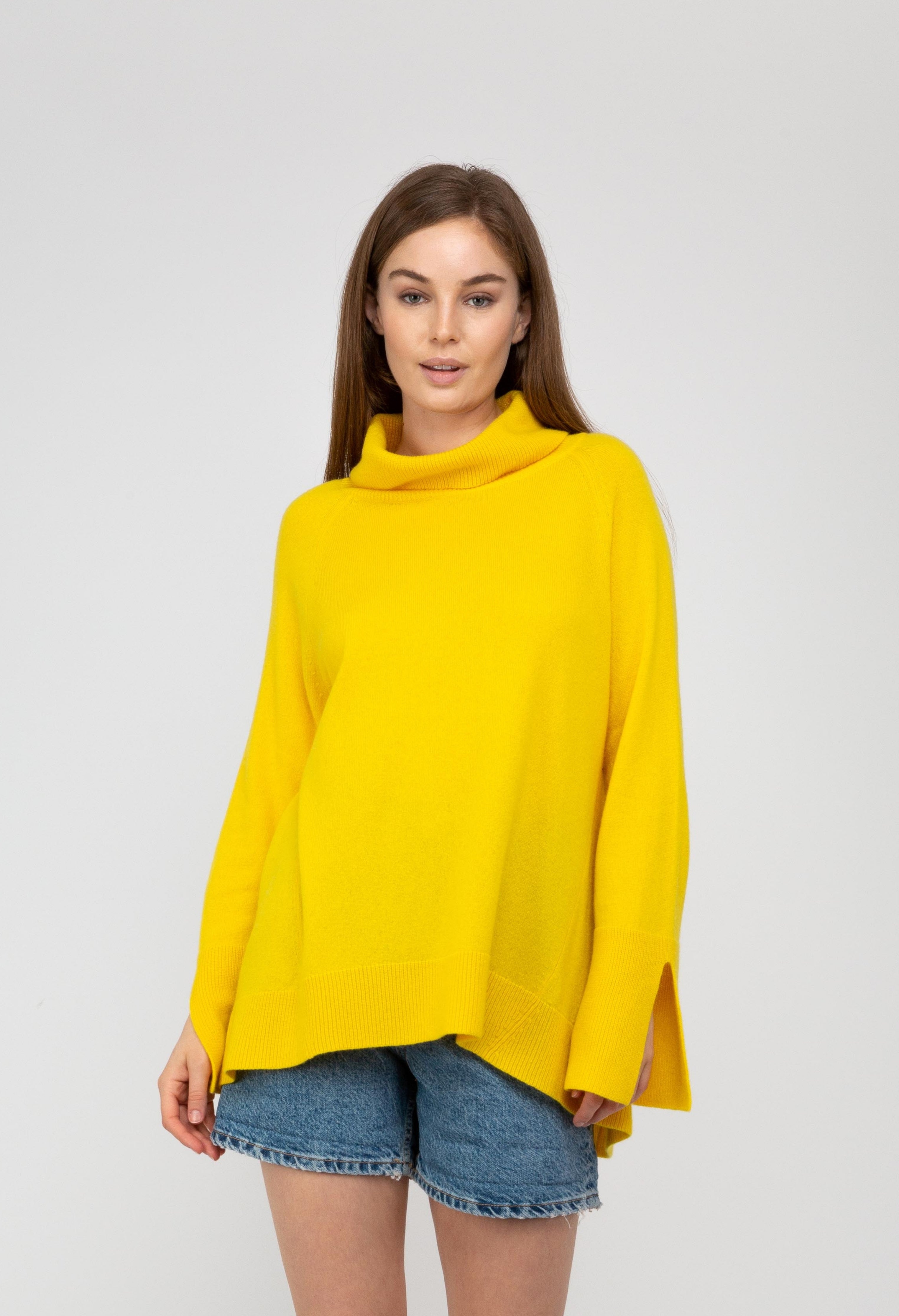 Van Kukil Cashmere Oversized Turtleneck Jumper