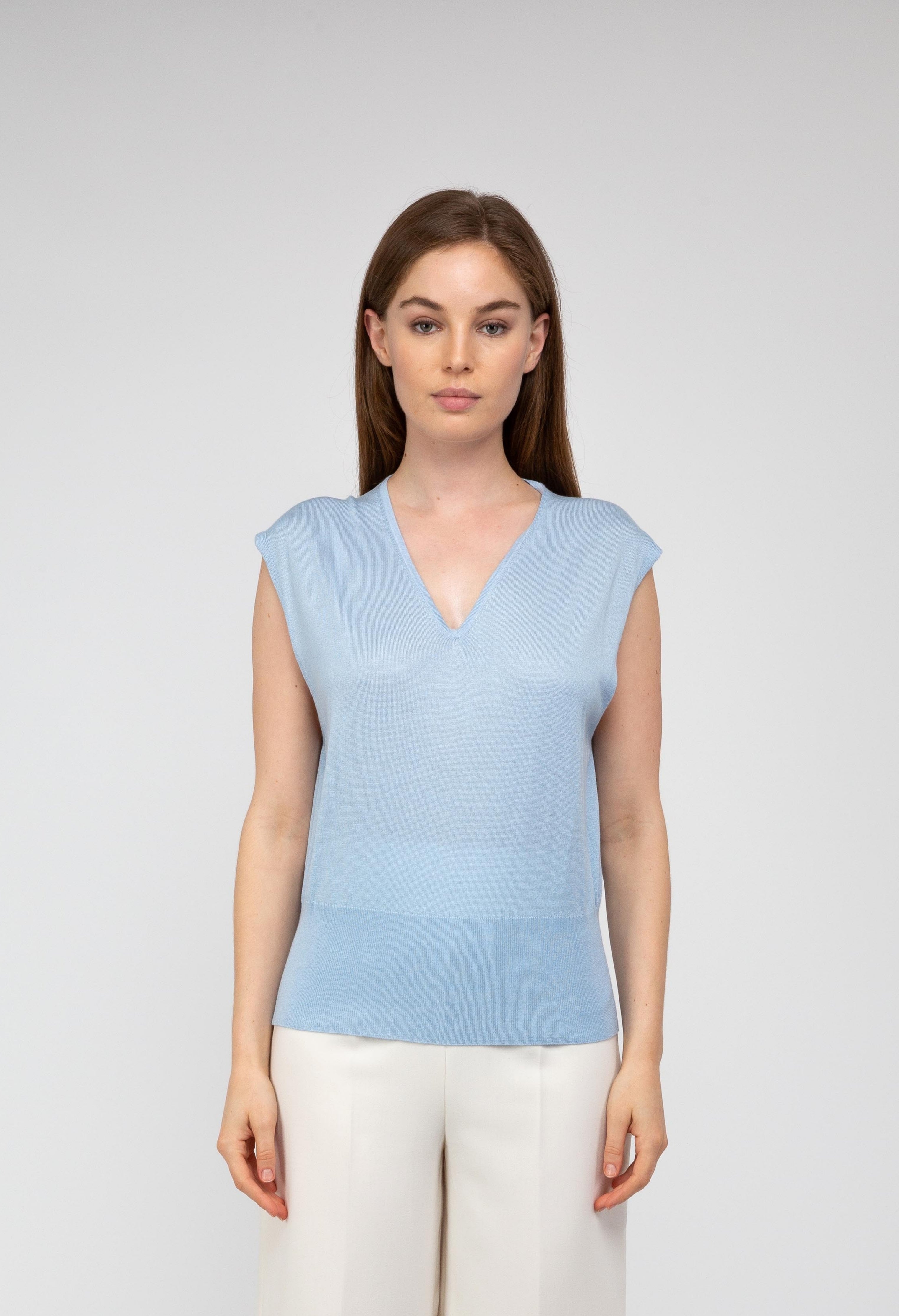 Van Kukil Cashmere Sleeveless Jumper