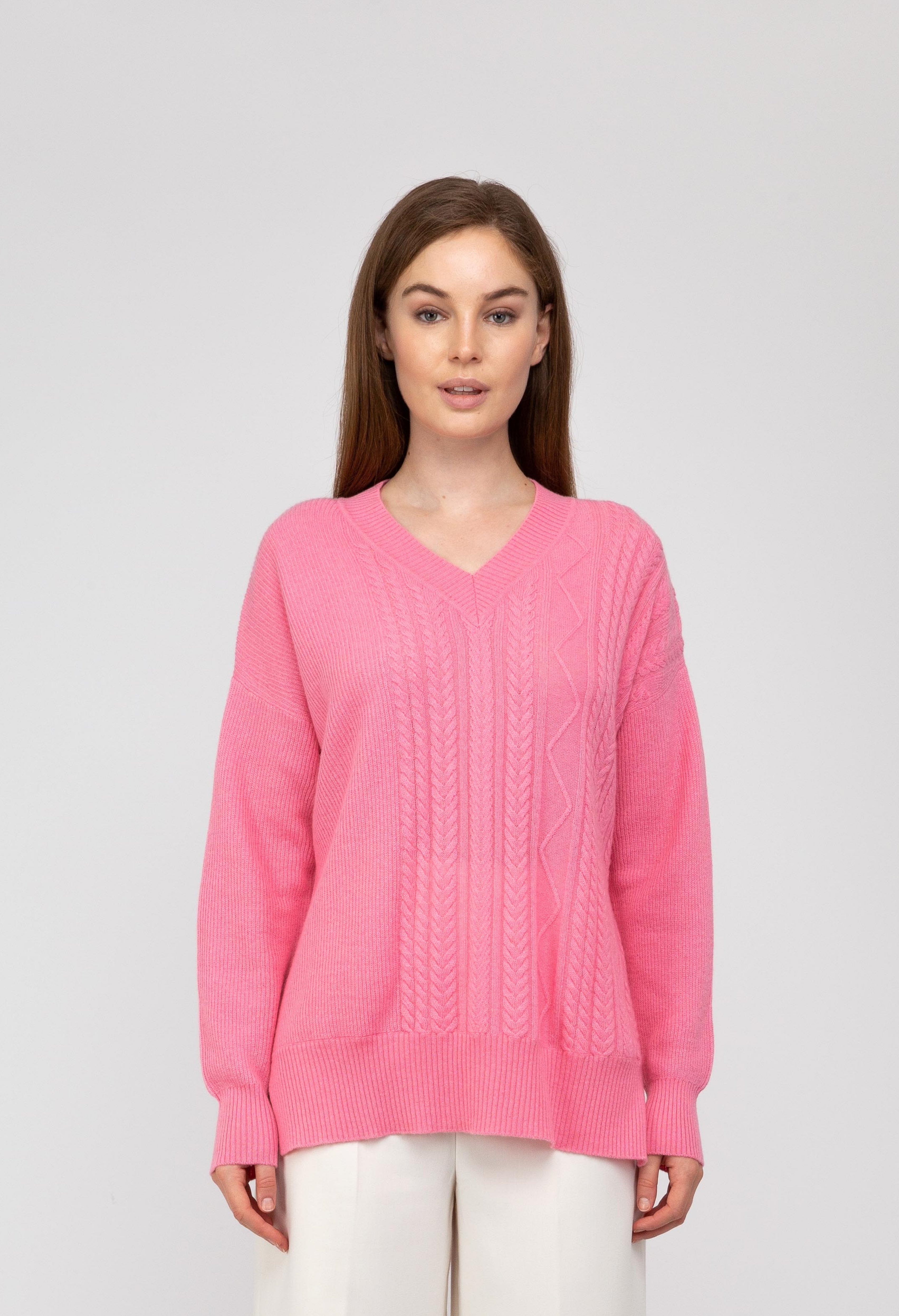 Van Kukil Cashmere Cable-Knit V-Neck Sweater