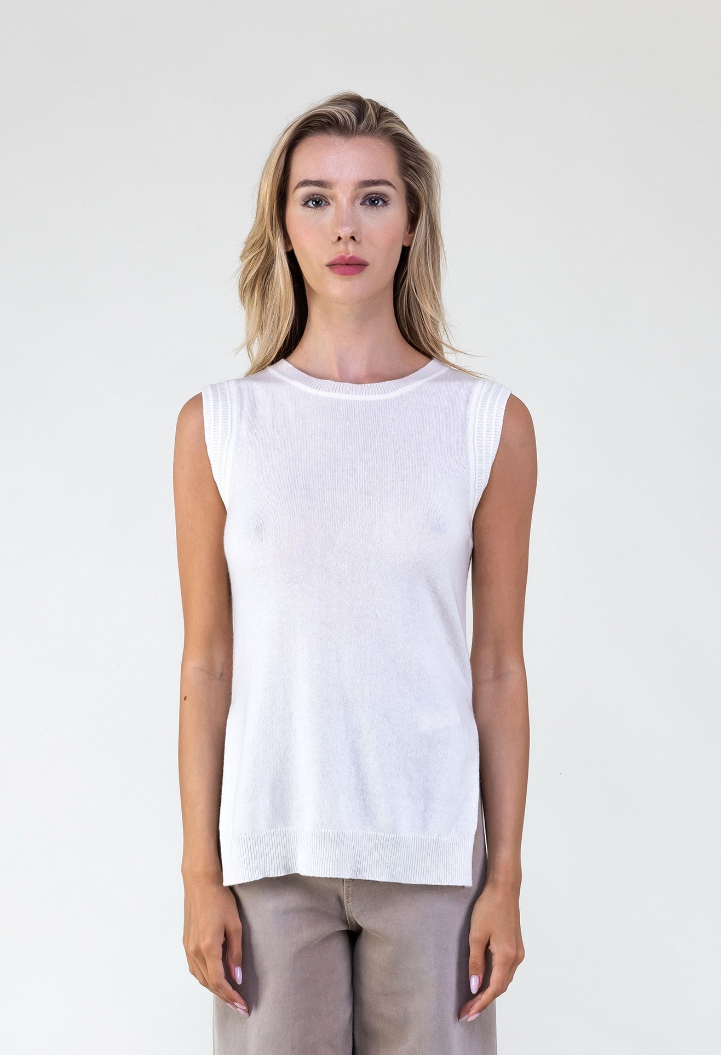 Van Kukil Sleeveless Cashmere Top