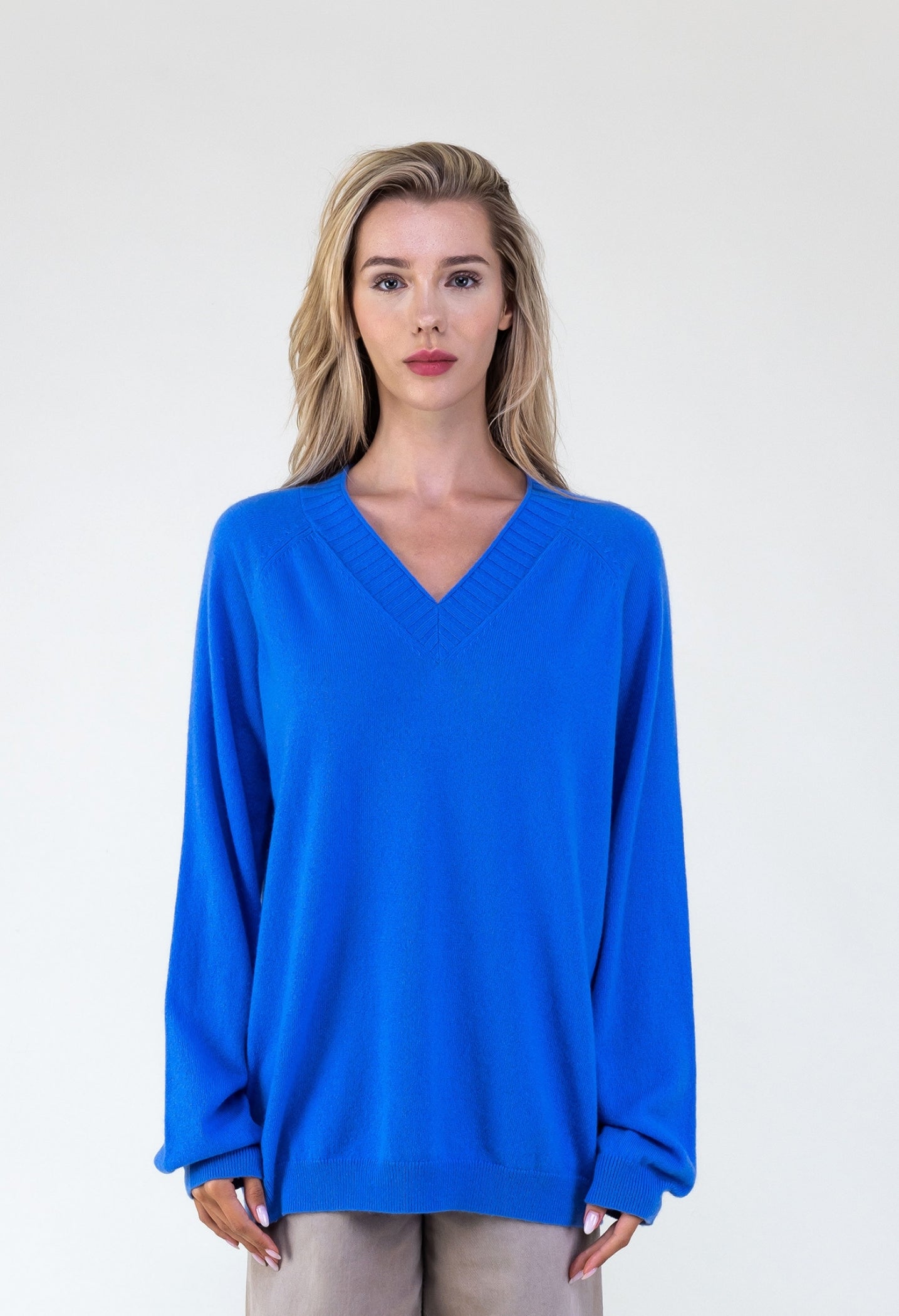 Van Kukil V-Neck Relaxed Sweater
