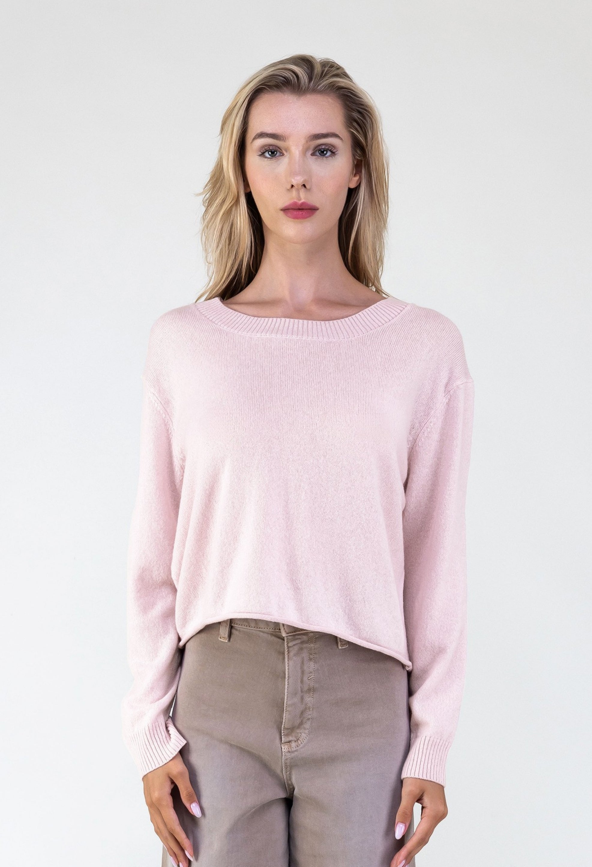 Van Kukil Lightweight Crew Neck Sweater