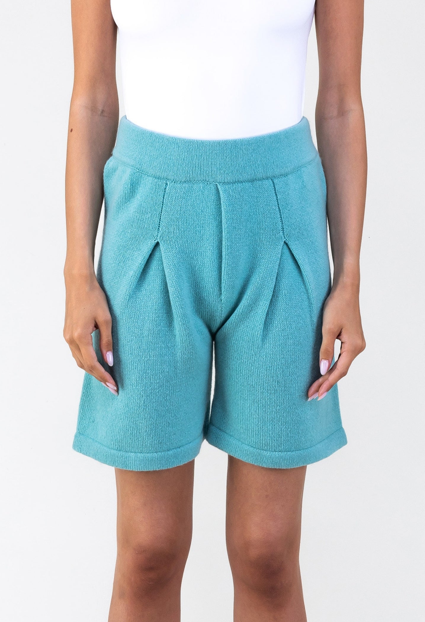 Van Kukil Cashmere Pleated Bermuda Shorts