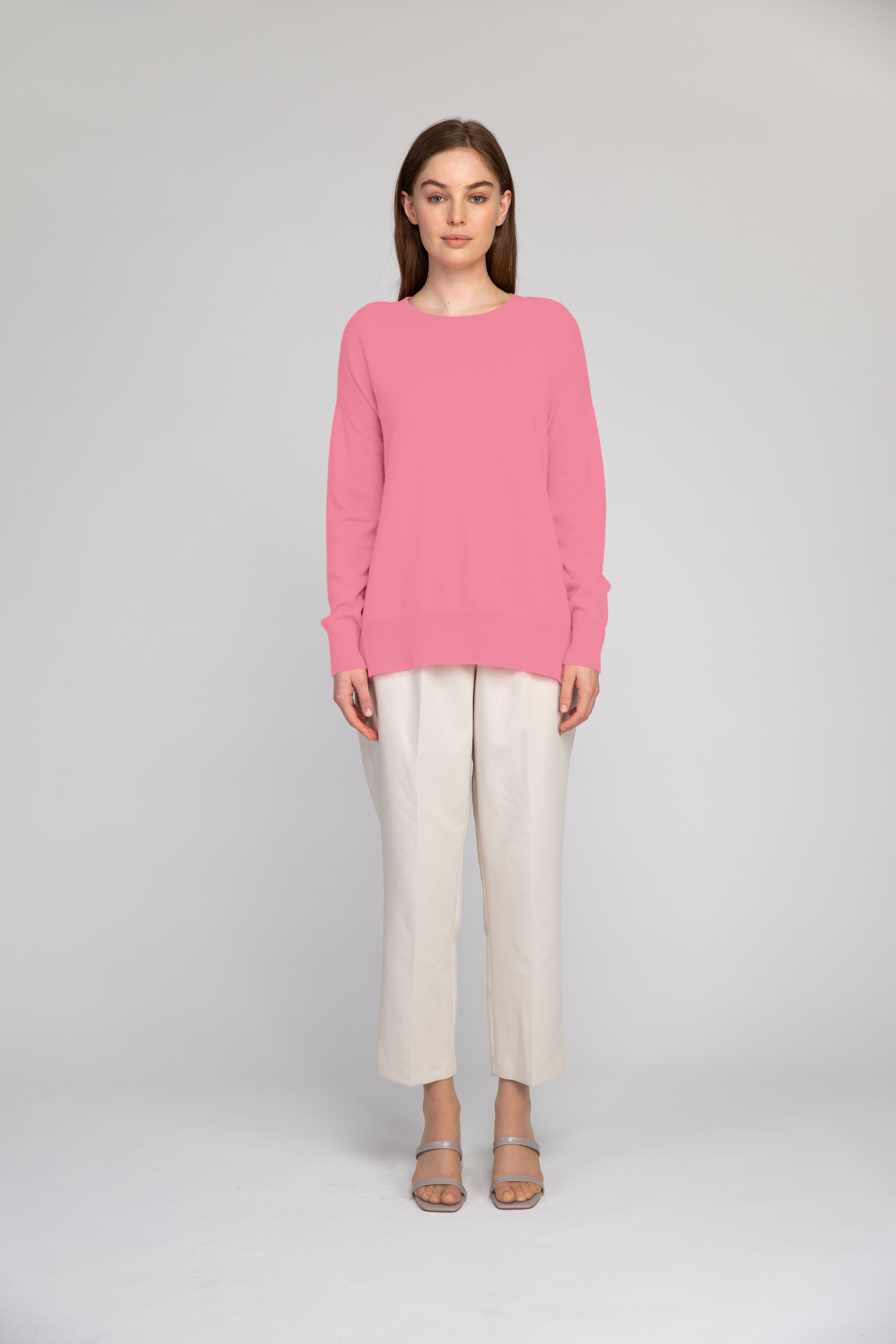 VAN KUKIL ROUND NECK LONGER BACK JUMPER