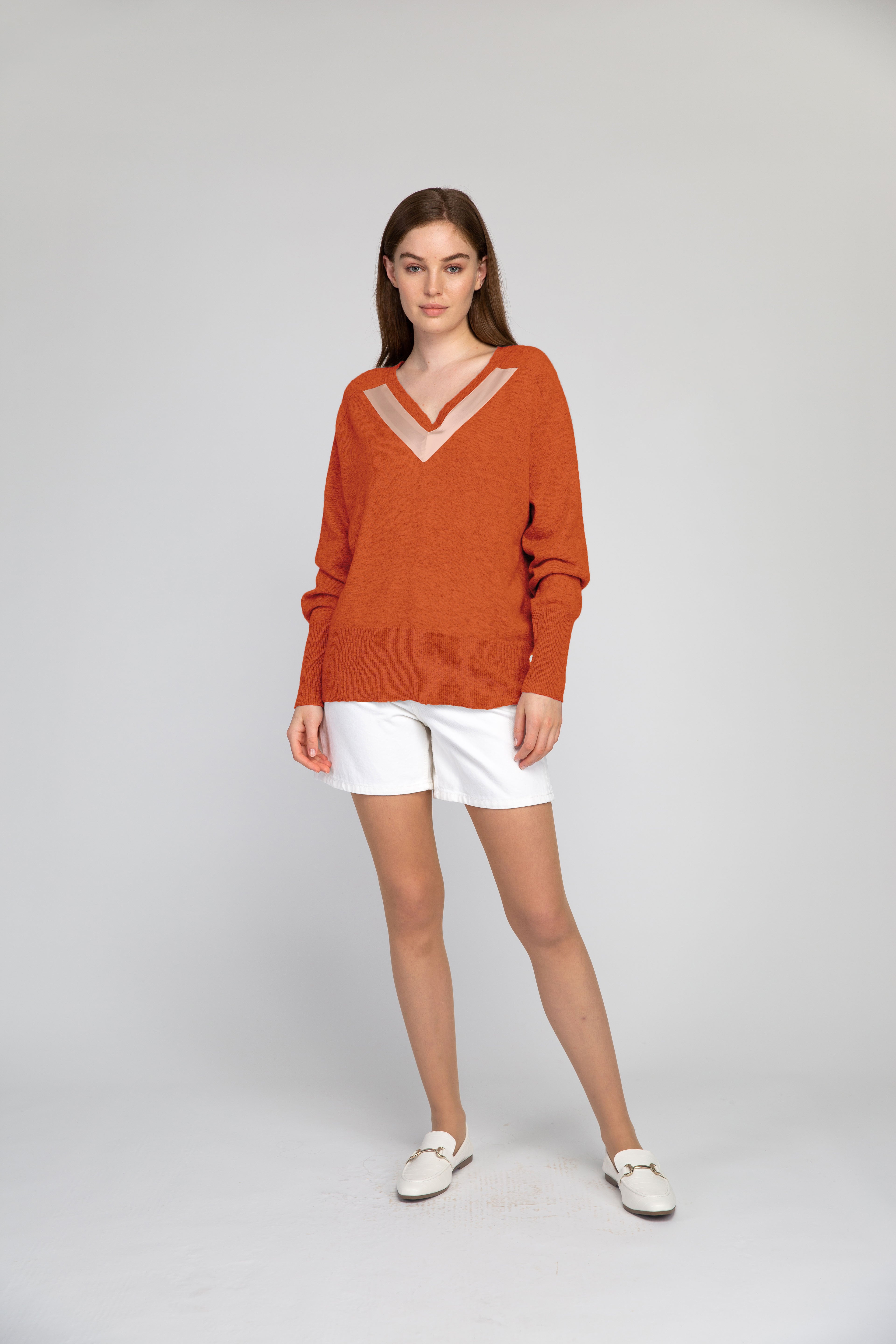 VAN KUKIL V NECK JUMPER WITHOUT PATCH