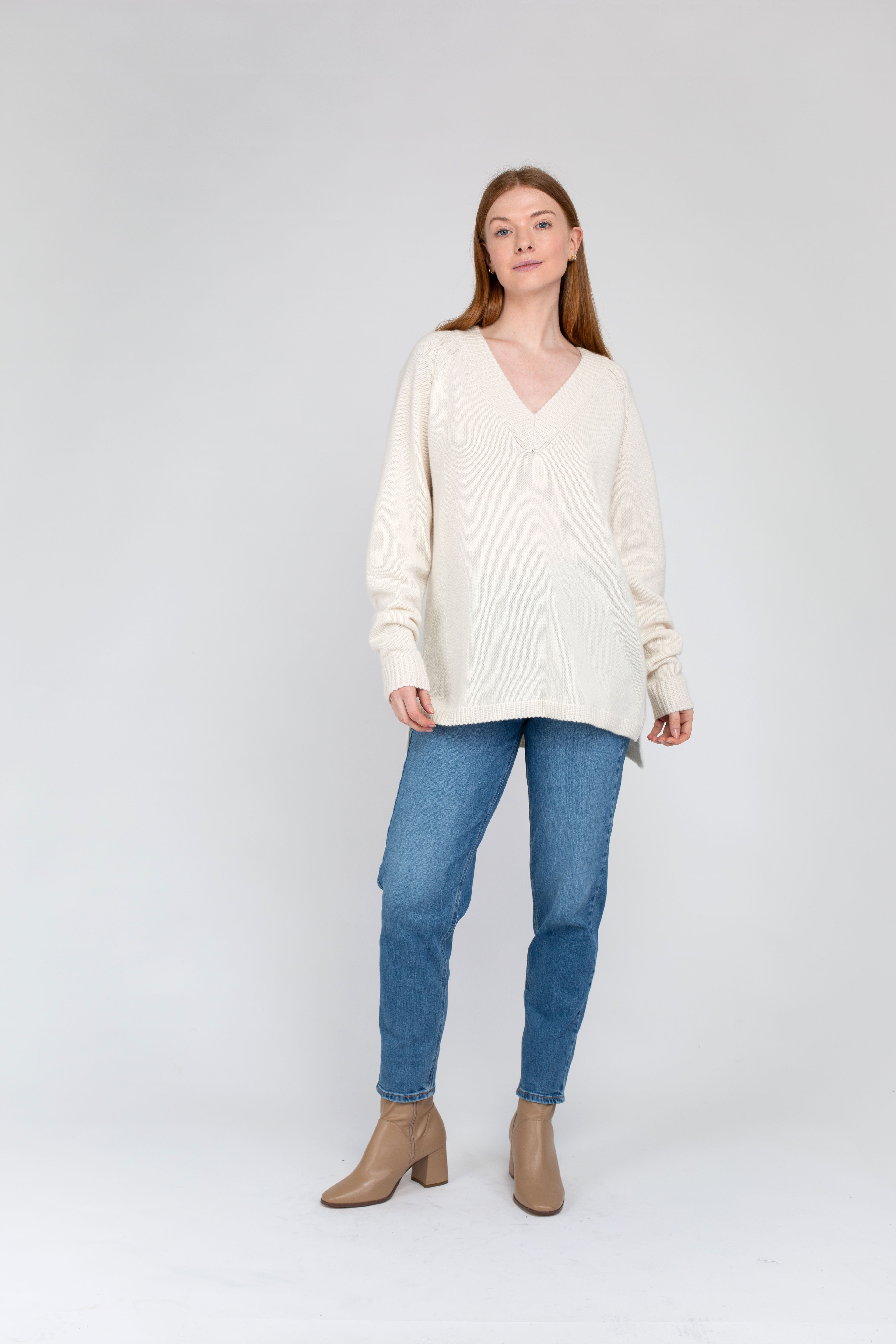 Van Kukil V-Neck Relaxed Jumper