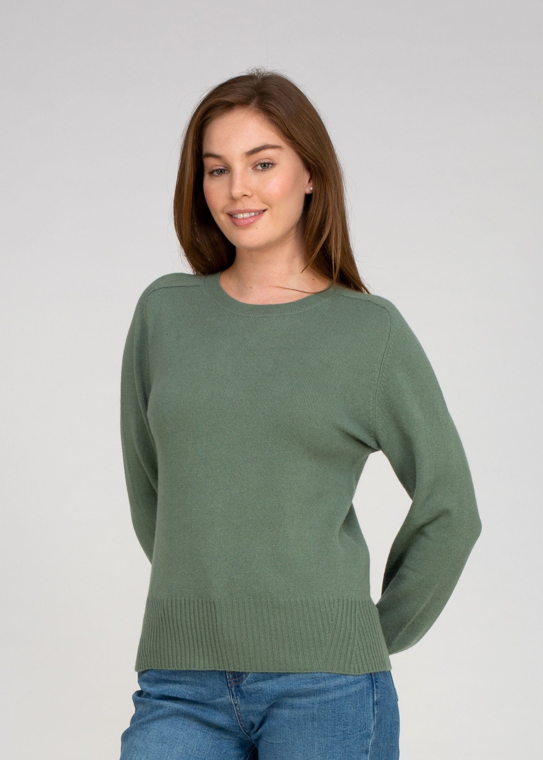 VAN KUKIL ROUND NECK CLASSIC SWEATER