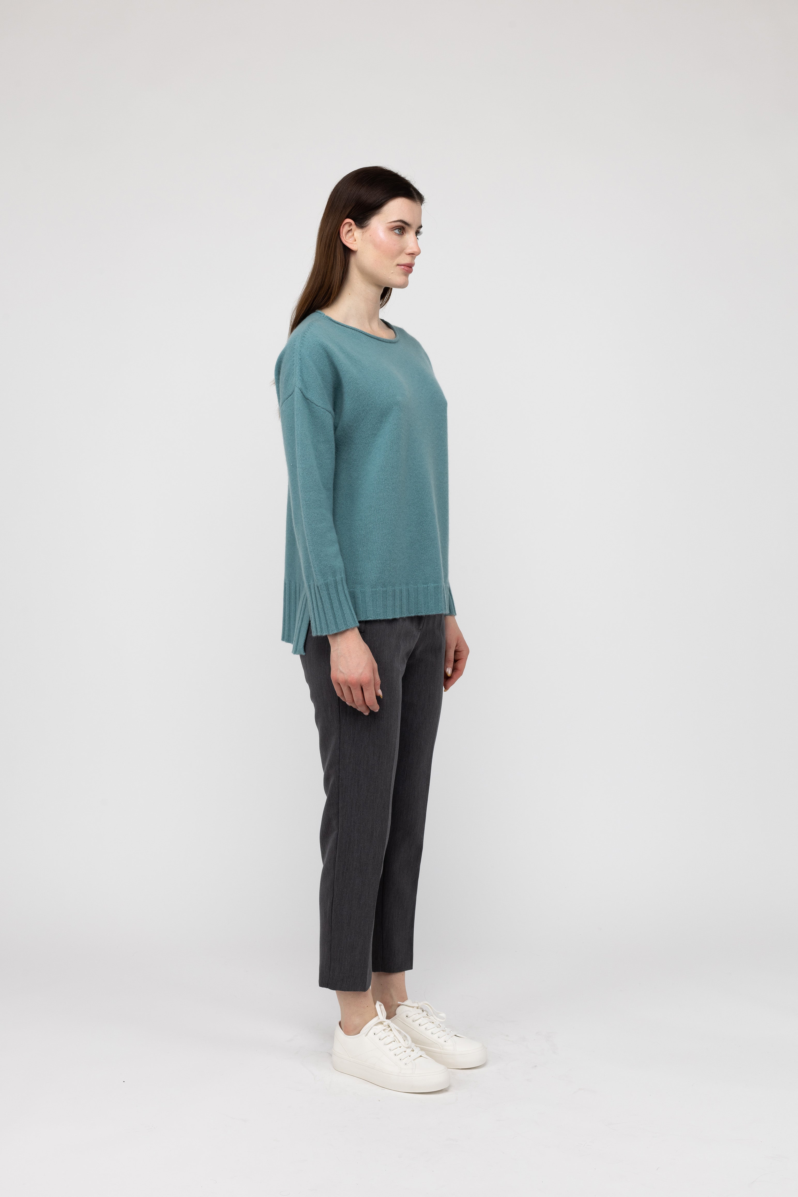 Van Kukil Cashmere Relaxed Crew Neck Jumper