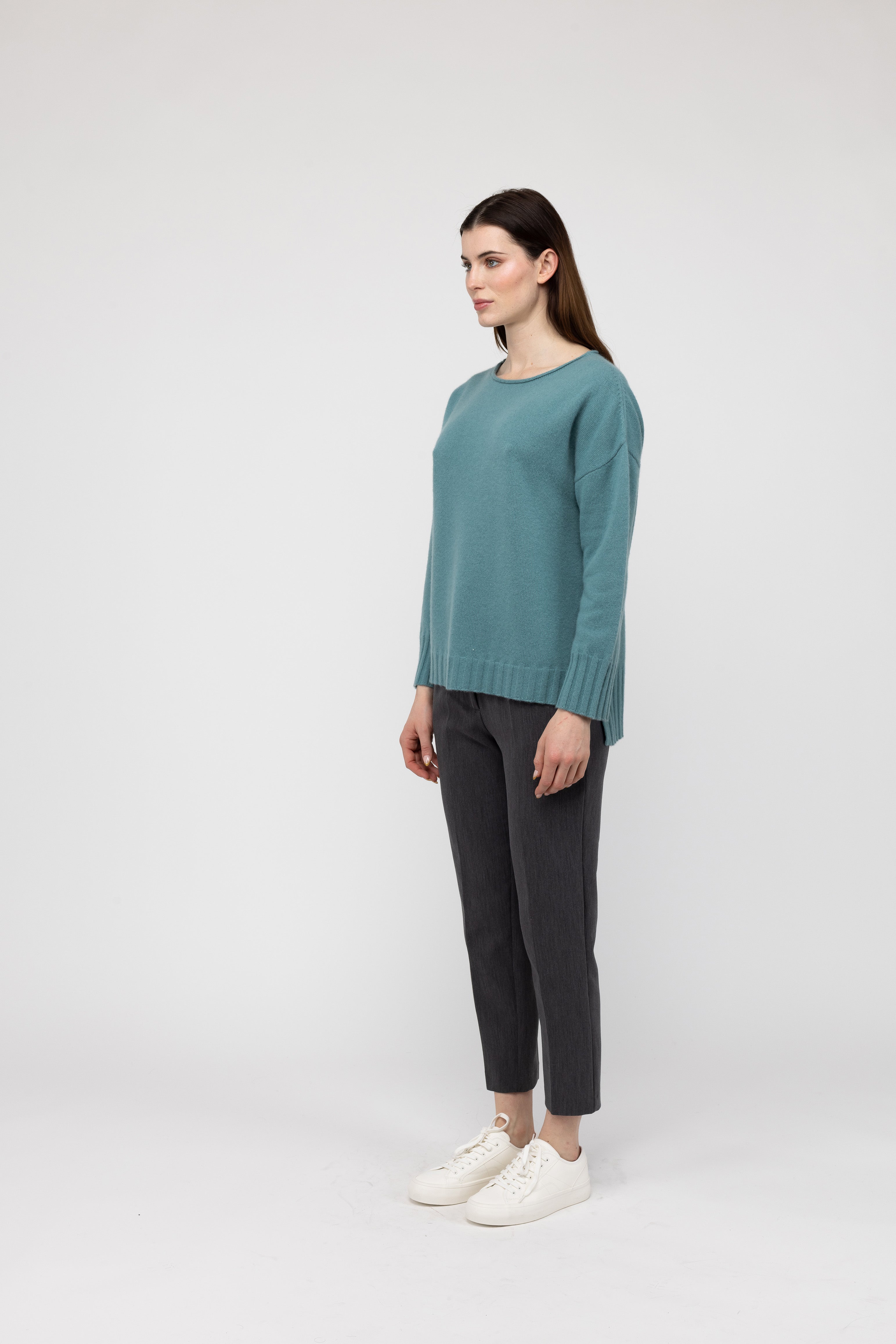 Van Kukil Cashmere Relaxed Crew Neck Jumper