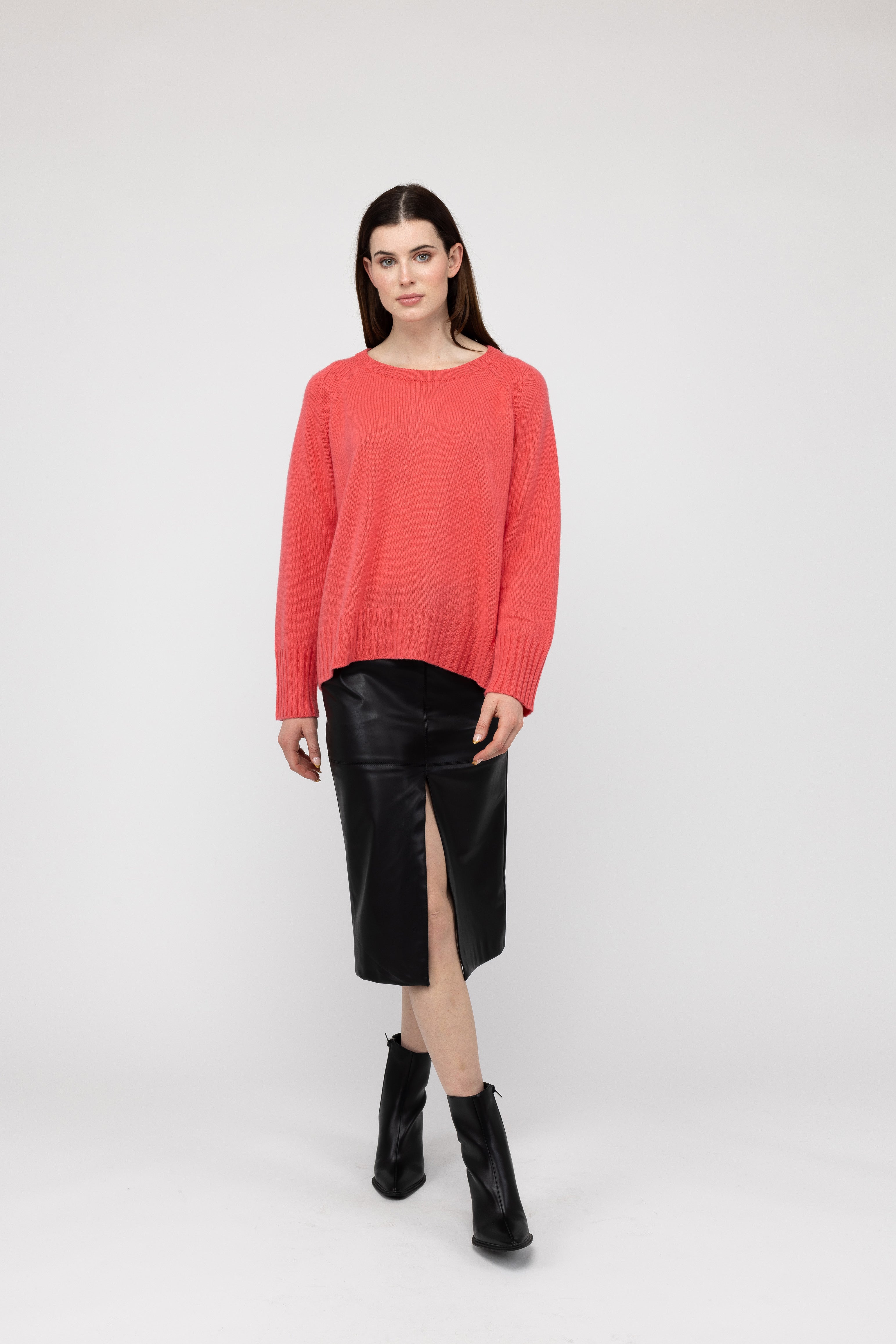 Van Kukil Cashmere Raglan Sleeve Jumper