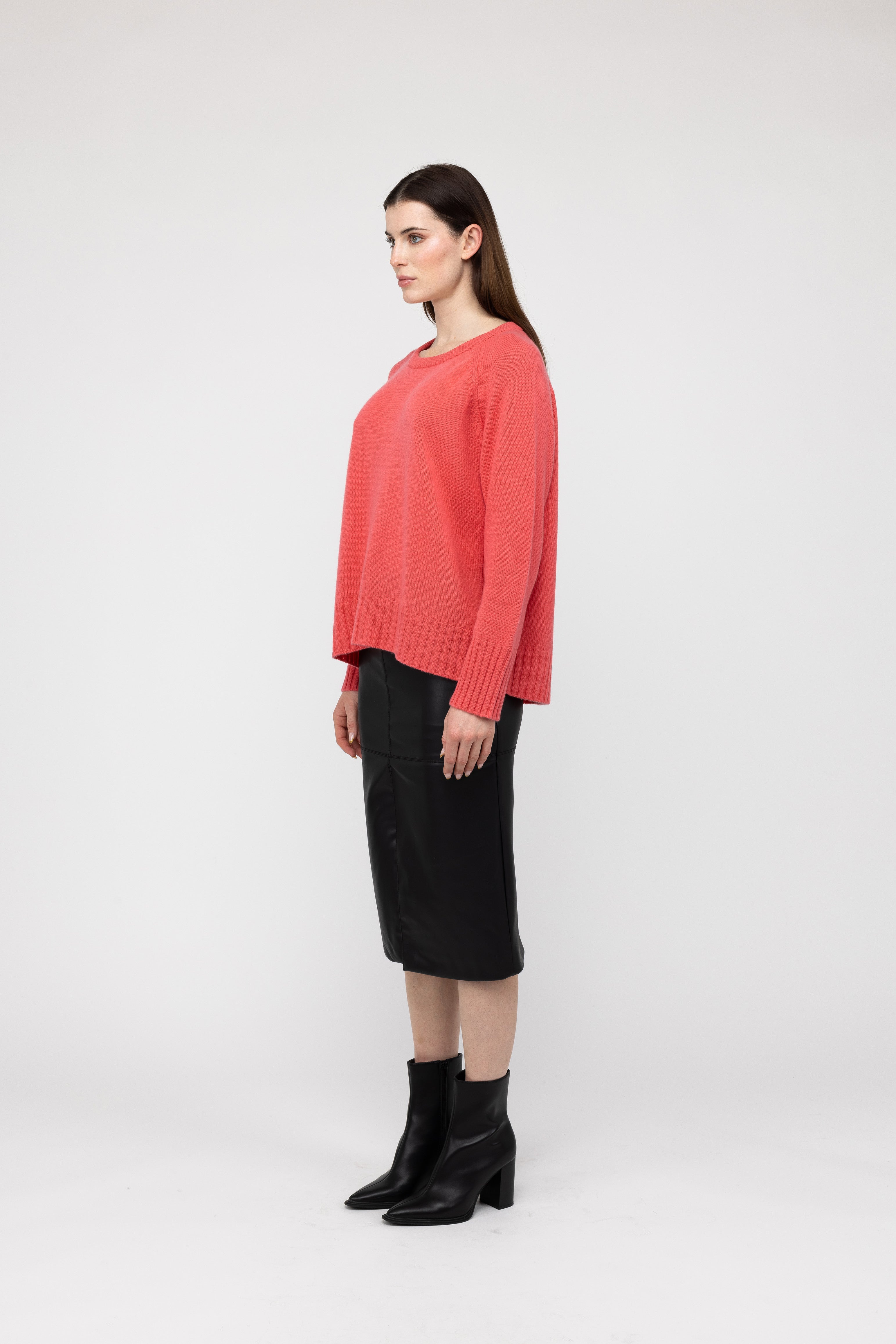 Van Kukil Cashmere Raglan Sleeve Jumper