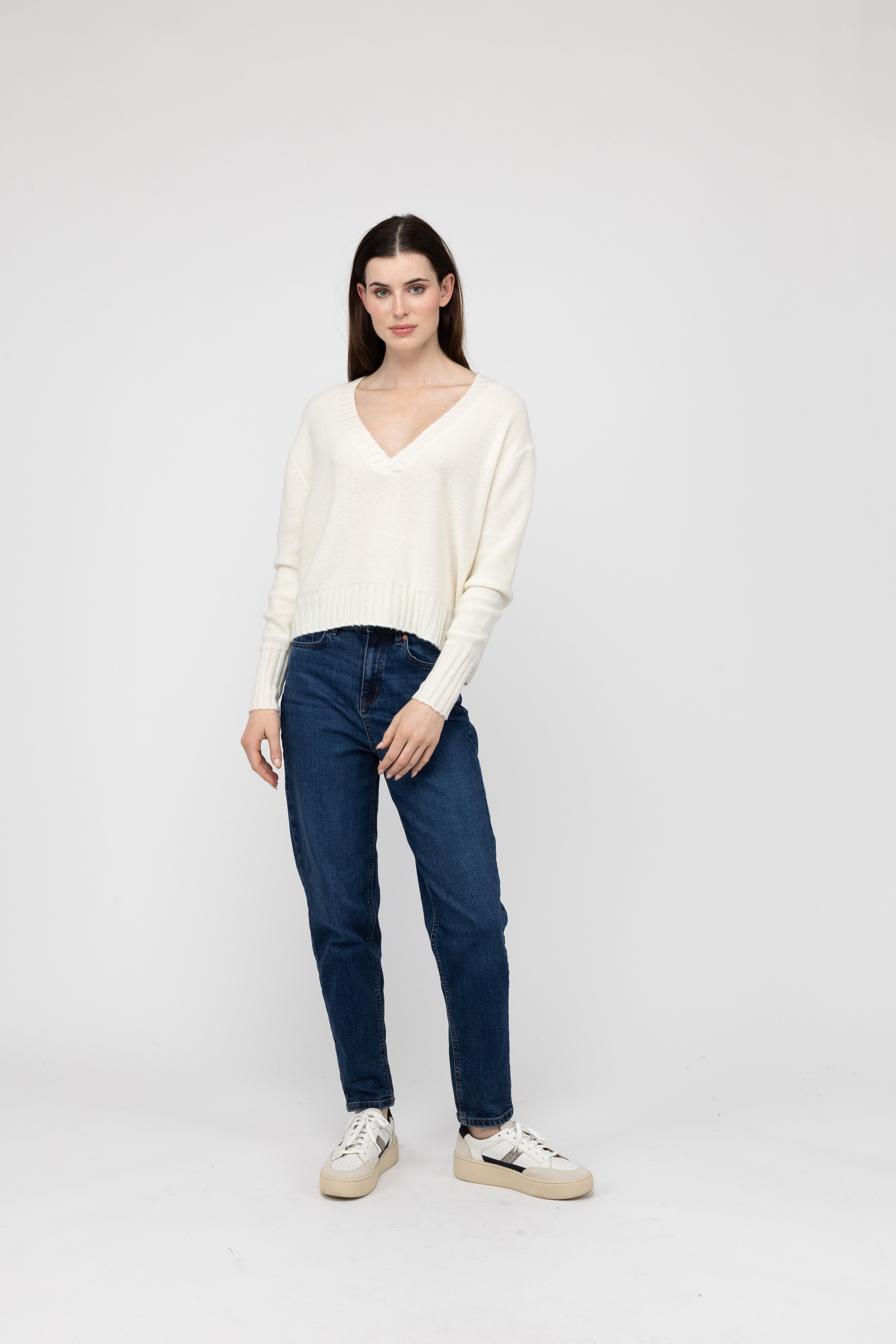 Van Kukil Cashmere Deep V-Neck Sweater