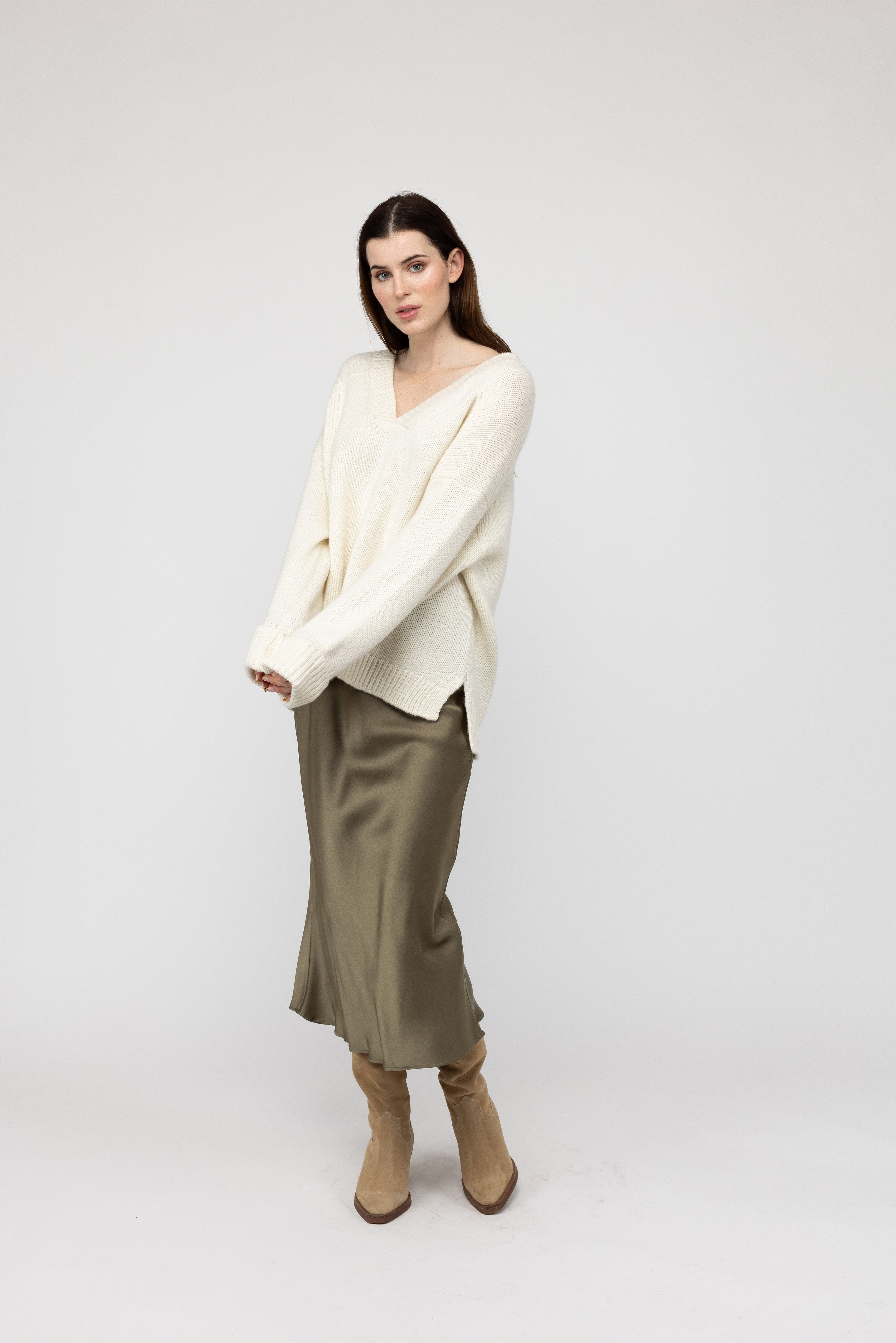 Van Kukil Cashmere Oversized V-Neck Sweater