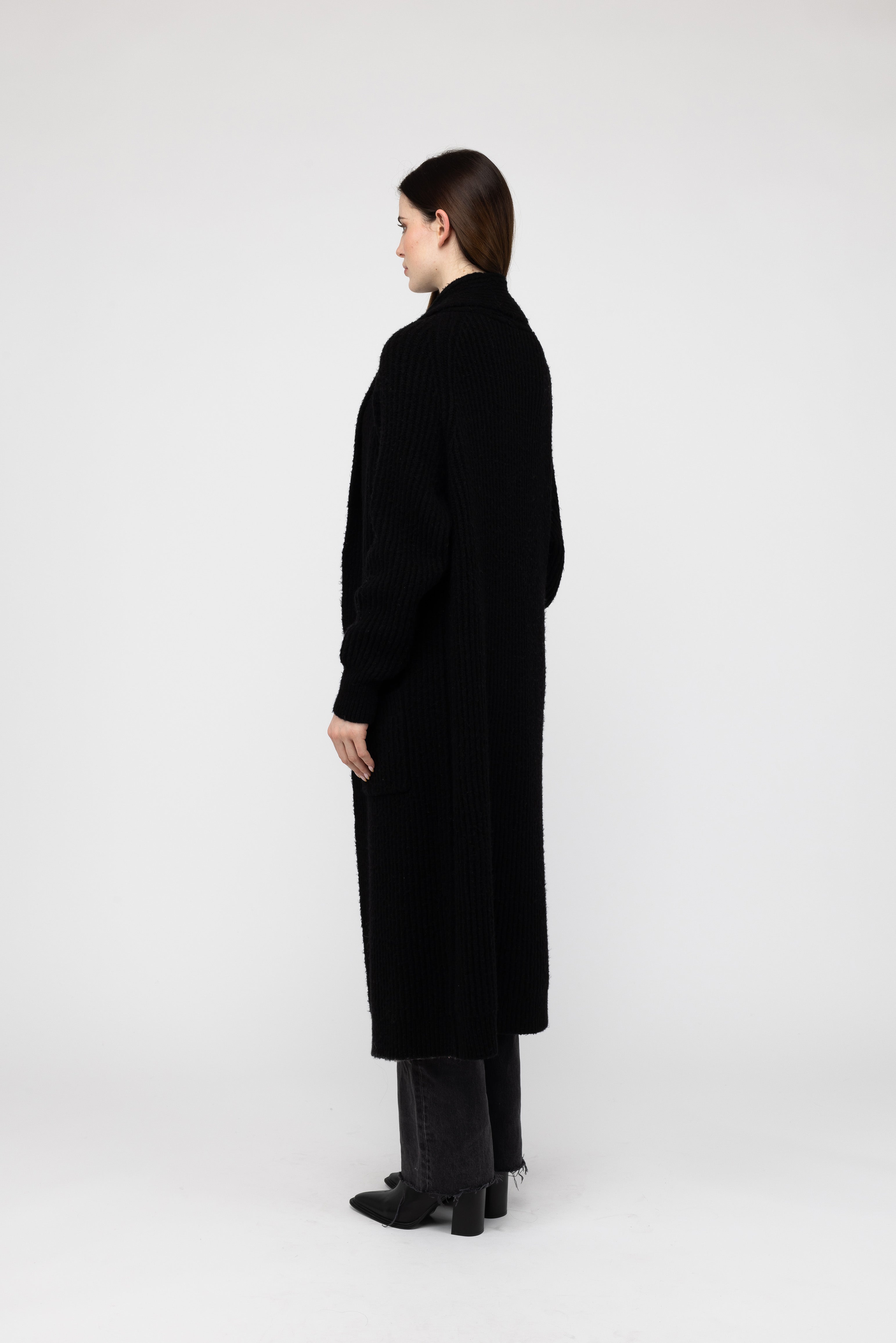 Van Kukil Cashmere Long Ribbed Cardigan