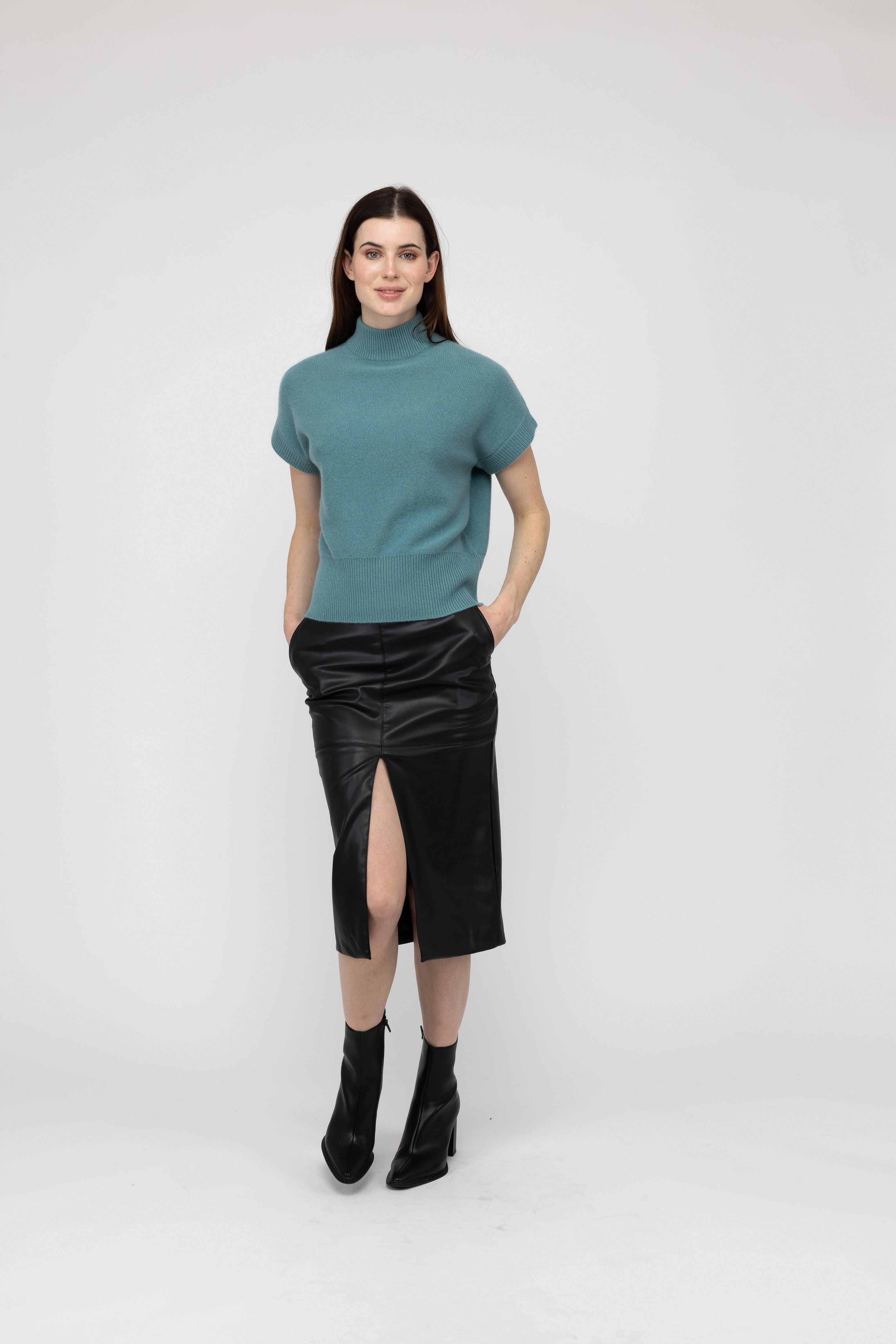 Van Kukil Short Sleeve Funnel Neck Top