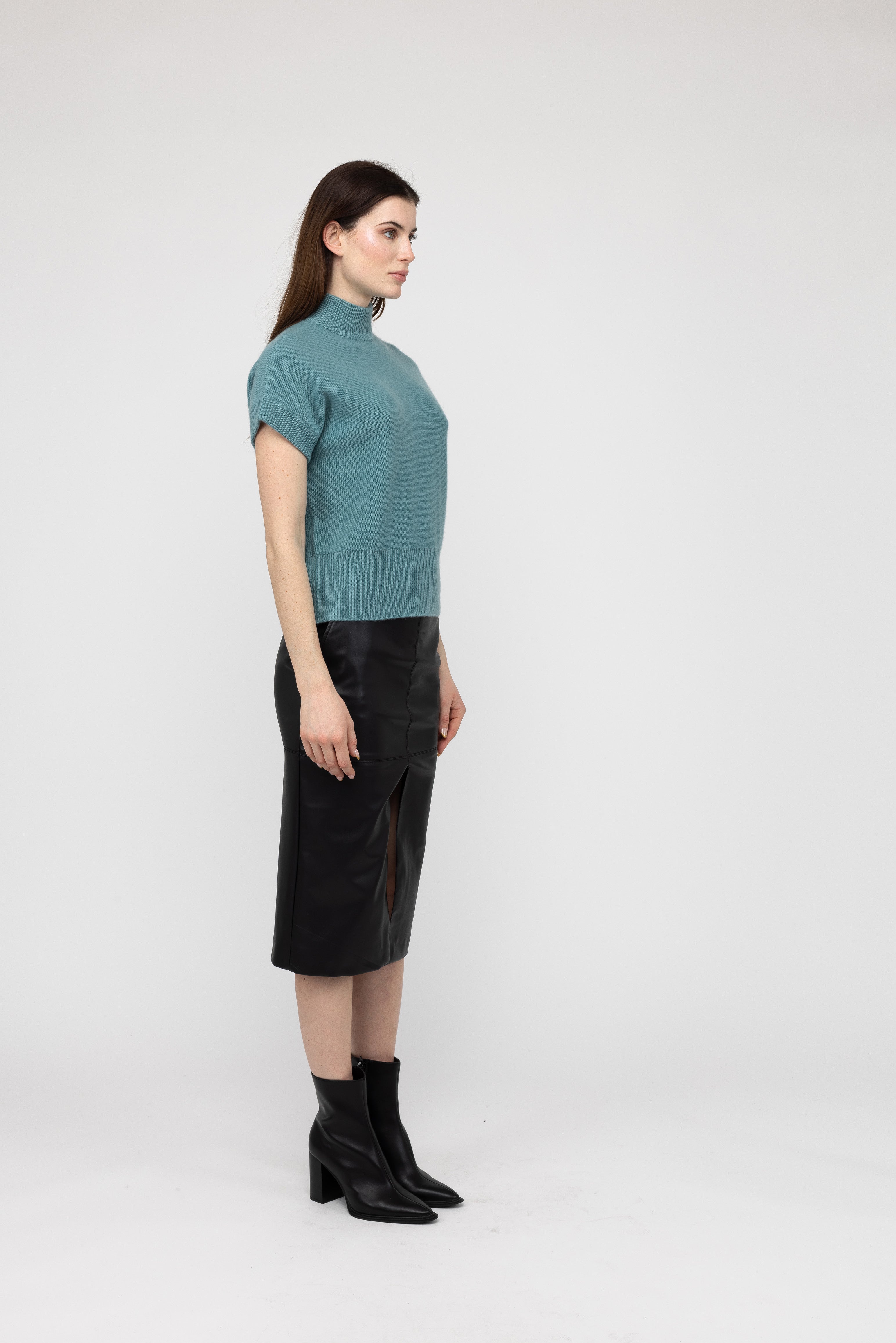 Van Kukil Short Sleeve Funnel Neck Top