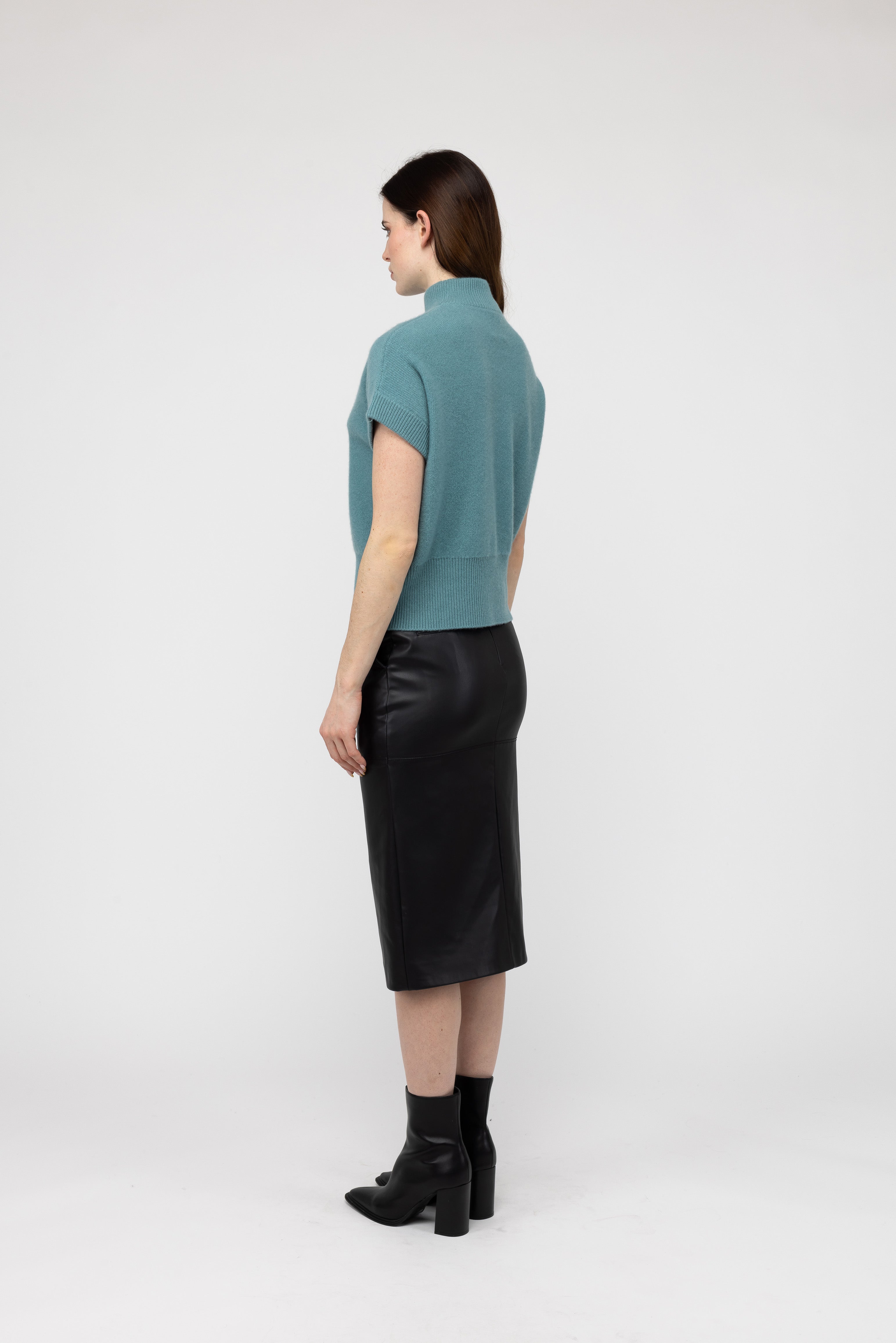 Van Kukil Short Sleeve Funnel Neck Top