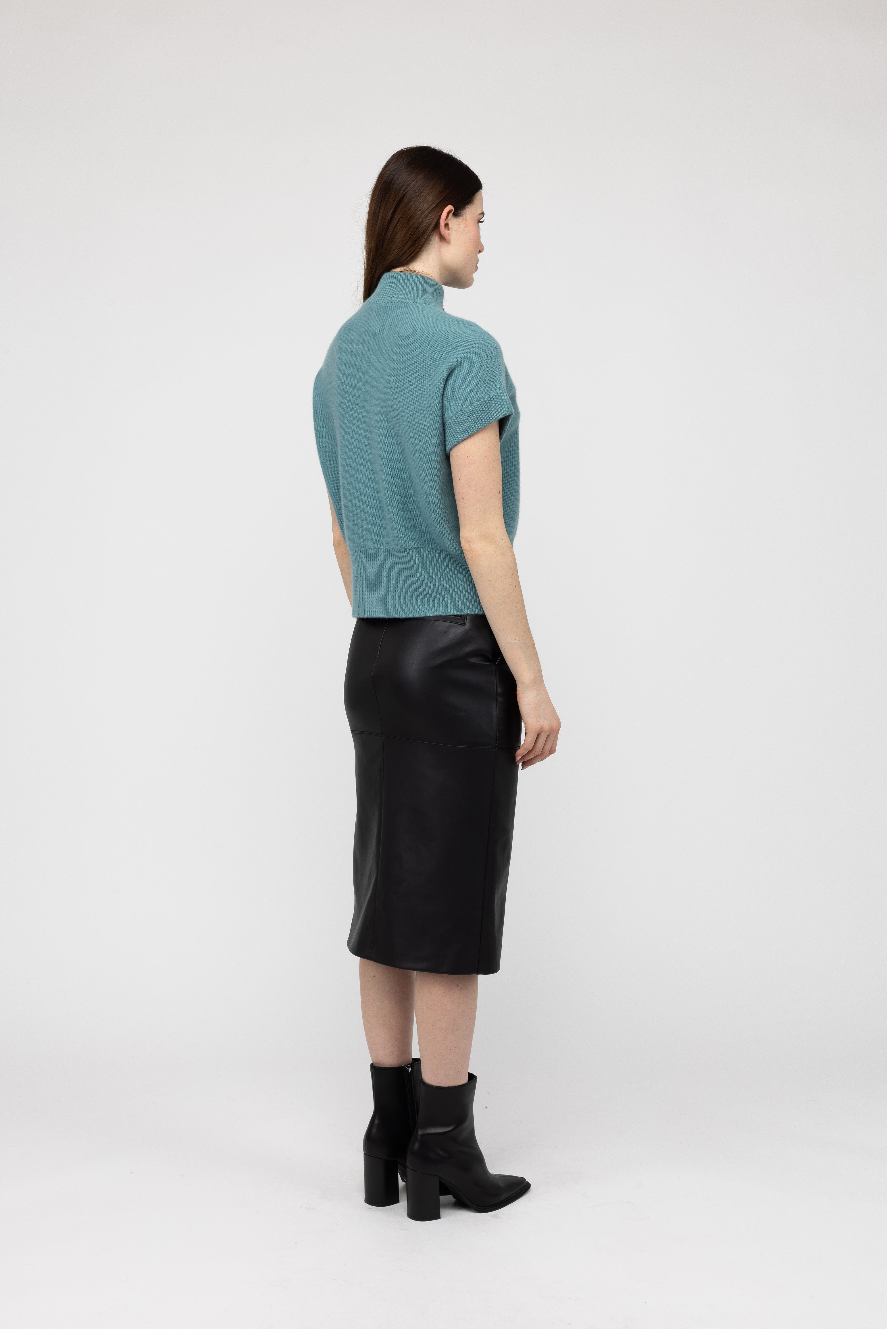 Van Kukil Short Sleeve Funnel Neck Top