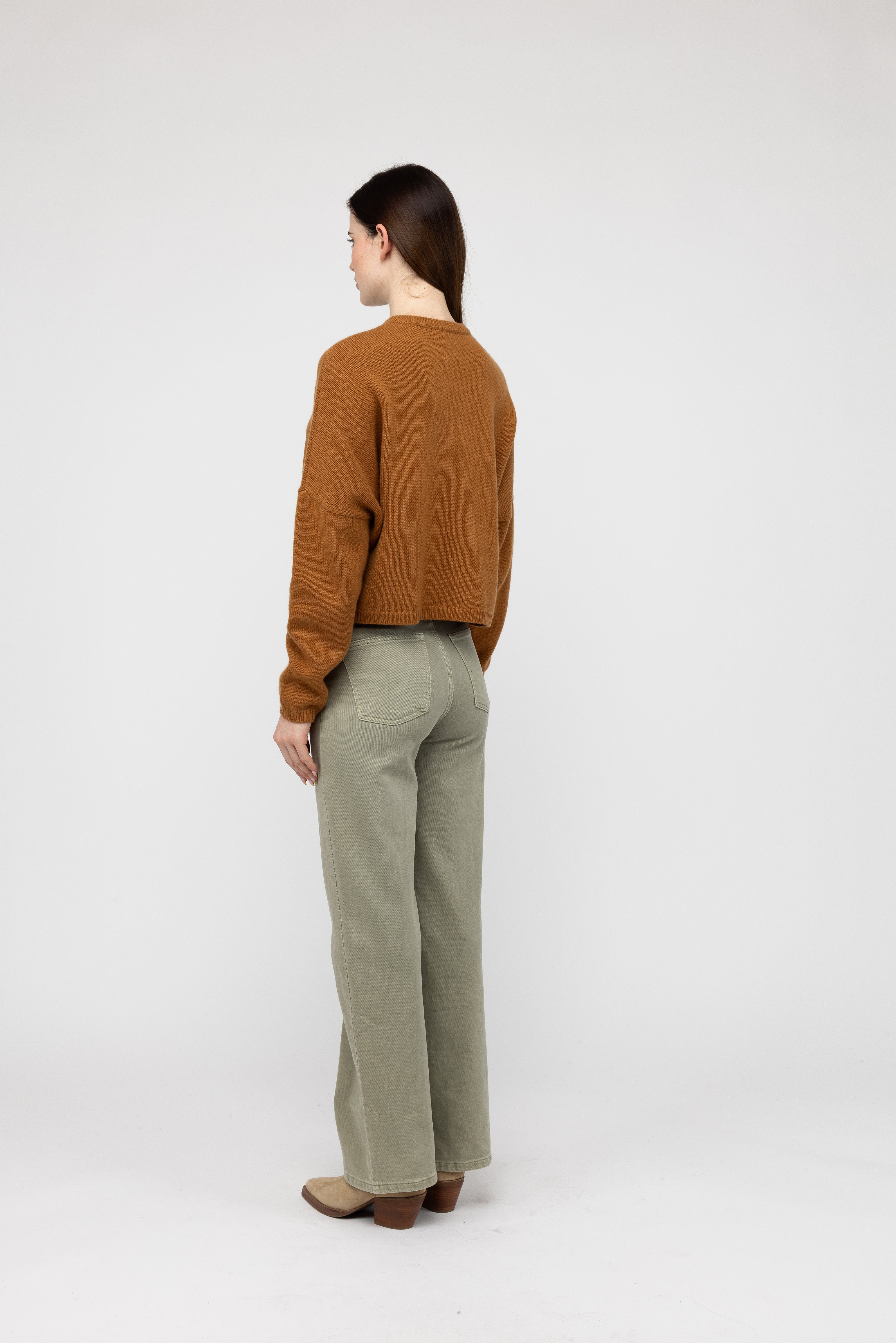 Van Kukil Cashmere Relaxed Fit Sweater