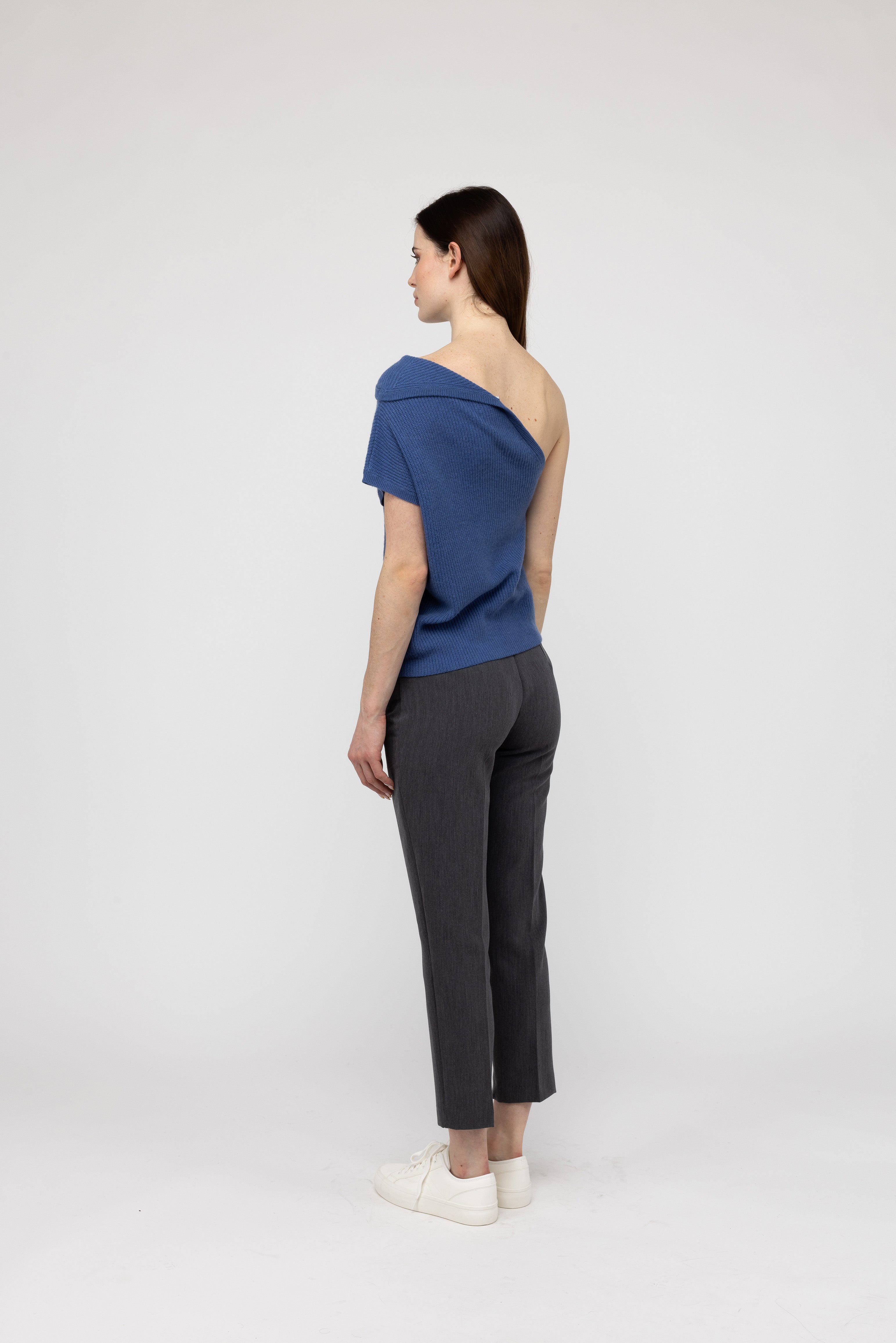 Van Kukil Cashmere One-Shoulder Sweater