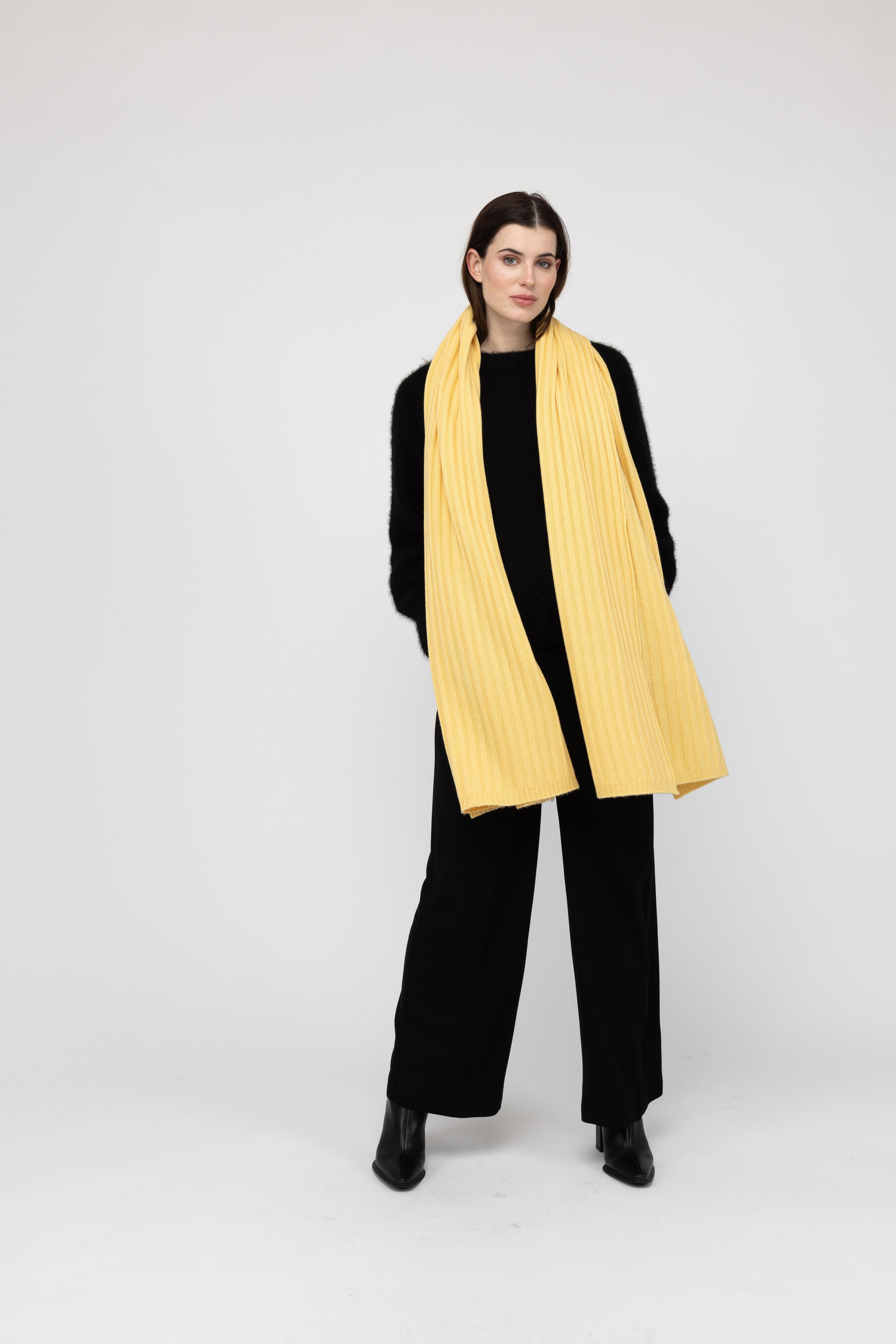 Van Kukil Cashmere Ribbed Scarf