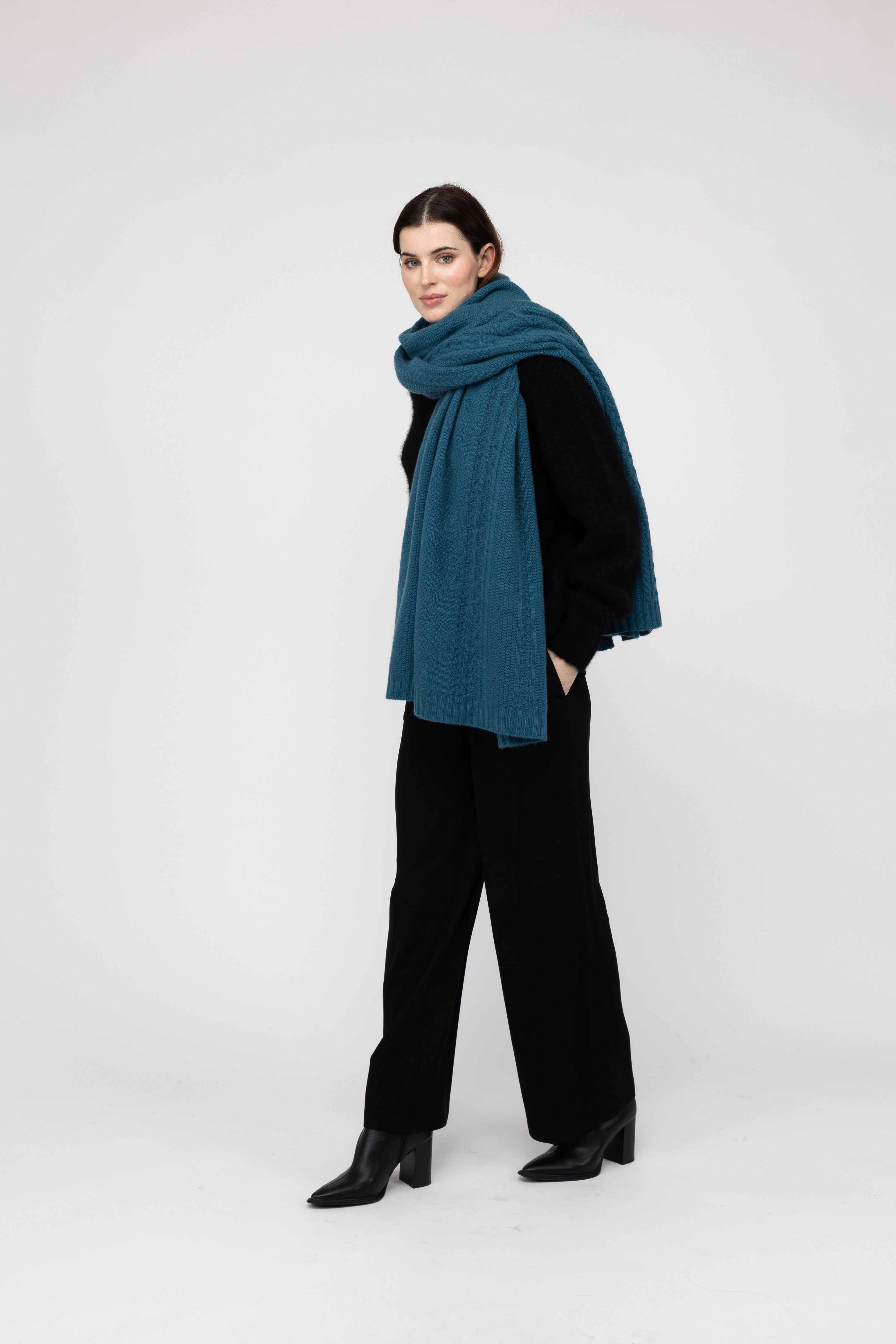 Van Kukil Cashmere Cable-Knit Scarf