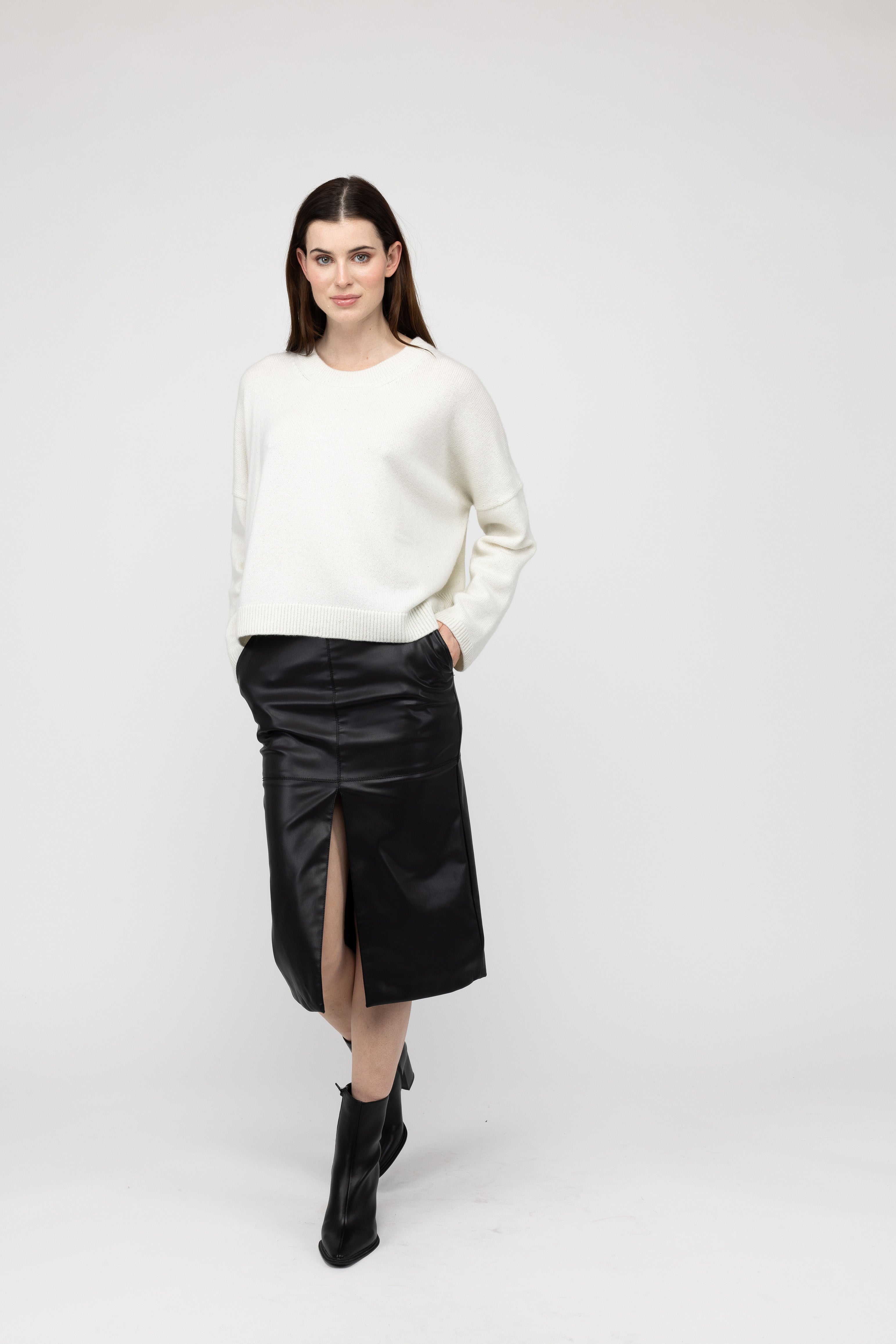Van Kukil Cashmere Relaxed Crewneck Sweater