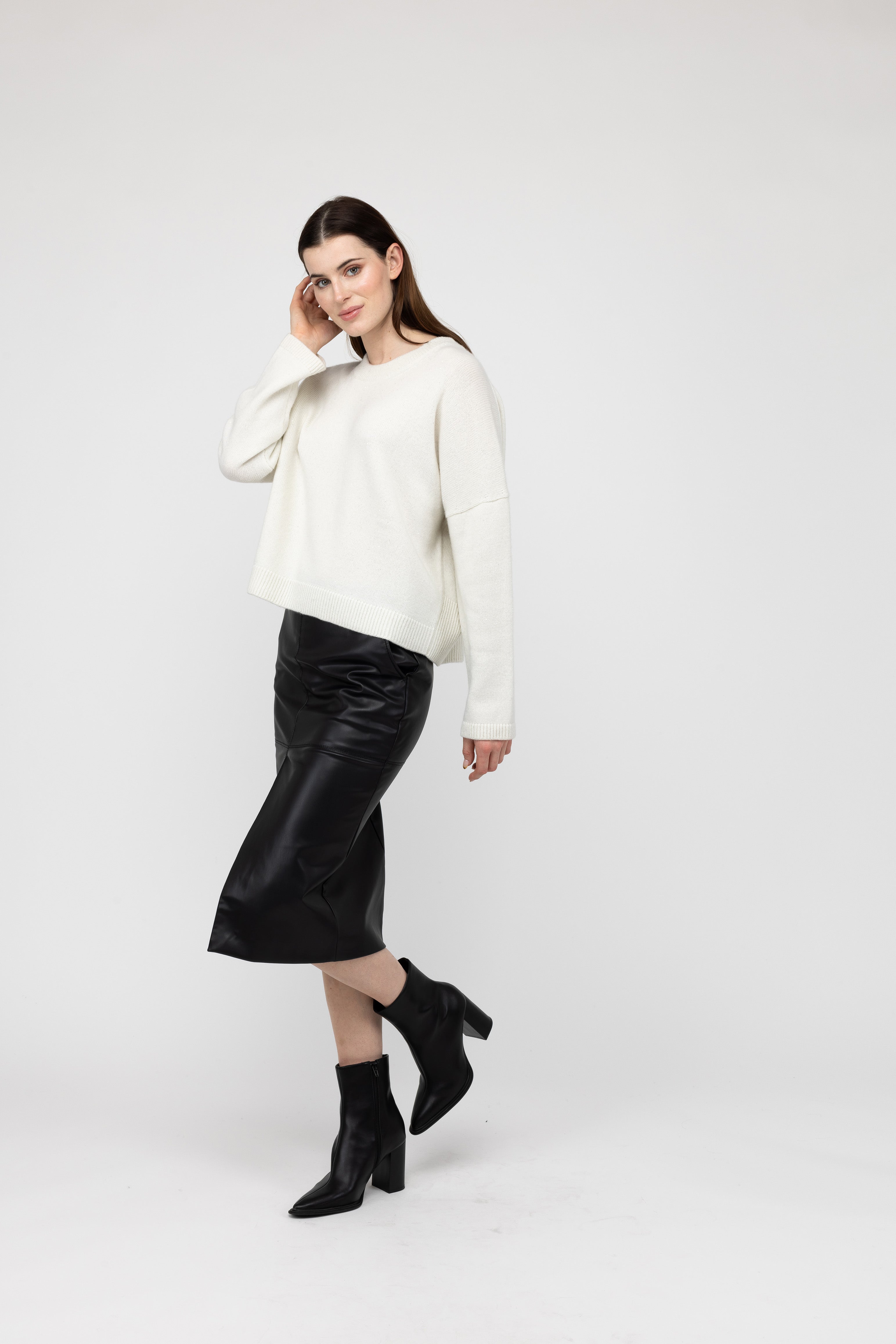 Van Kukil Cashmere Relaxed Crewneck Sweater