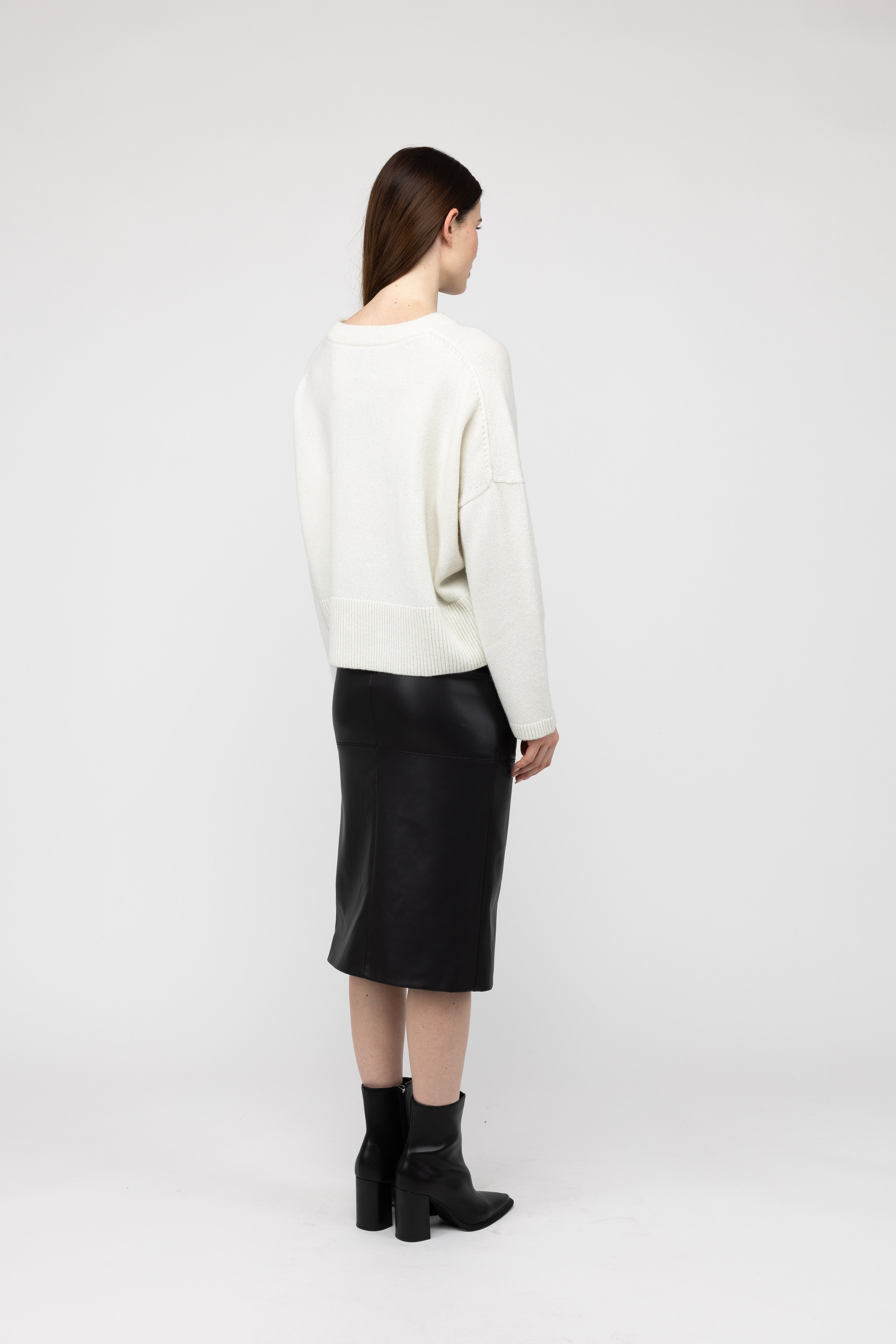 Van Kukil Cashmere Relaxed Crewneck Sweater