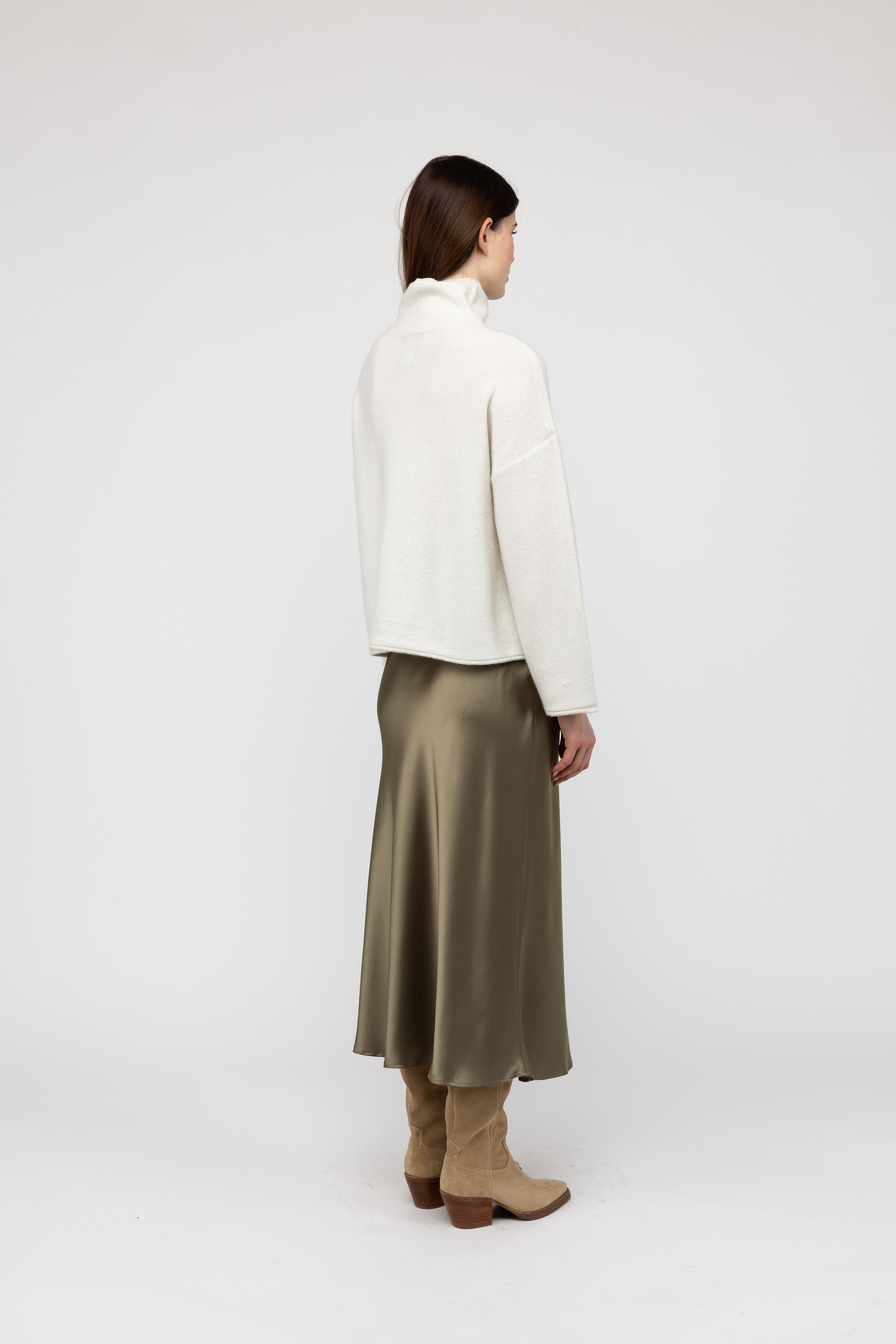 Van Kukil Cashmere Boxy Turtleneck Sweater