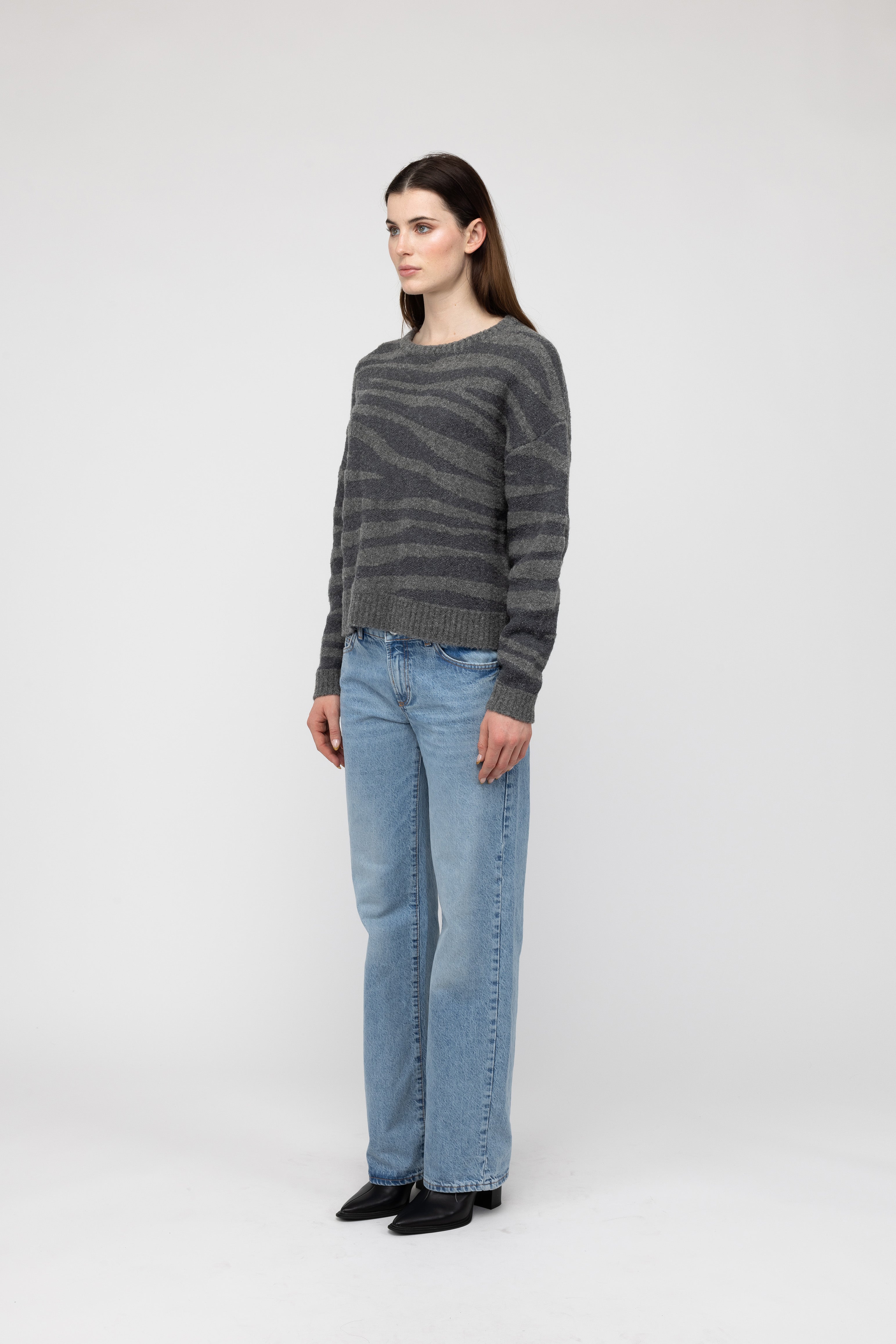 Van Kukil Cashmere Zebra Jacquard Sweater