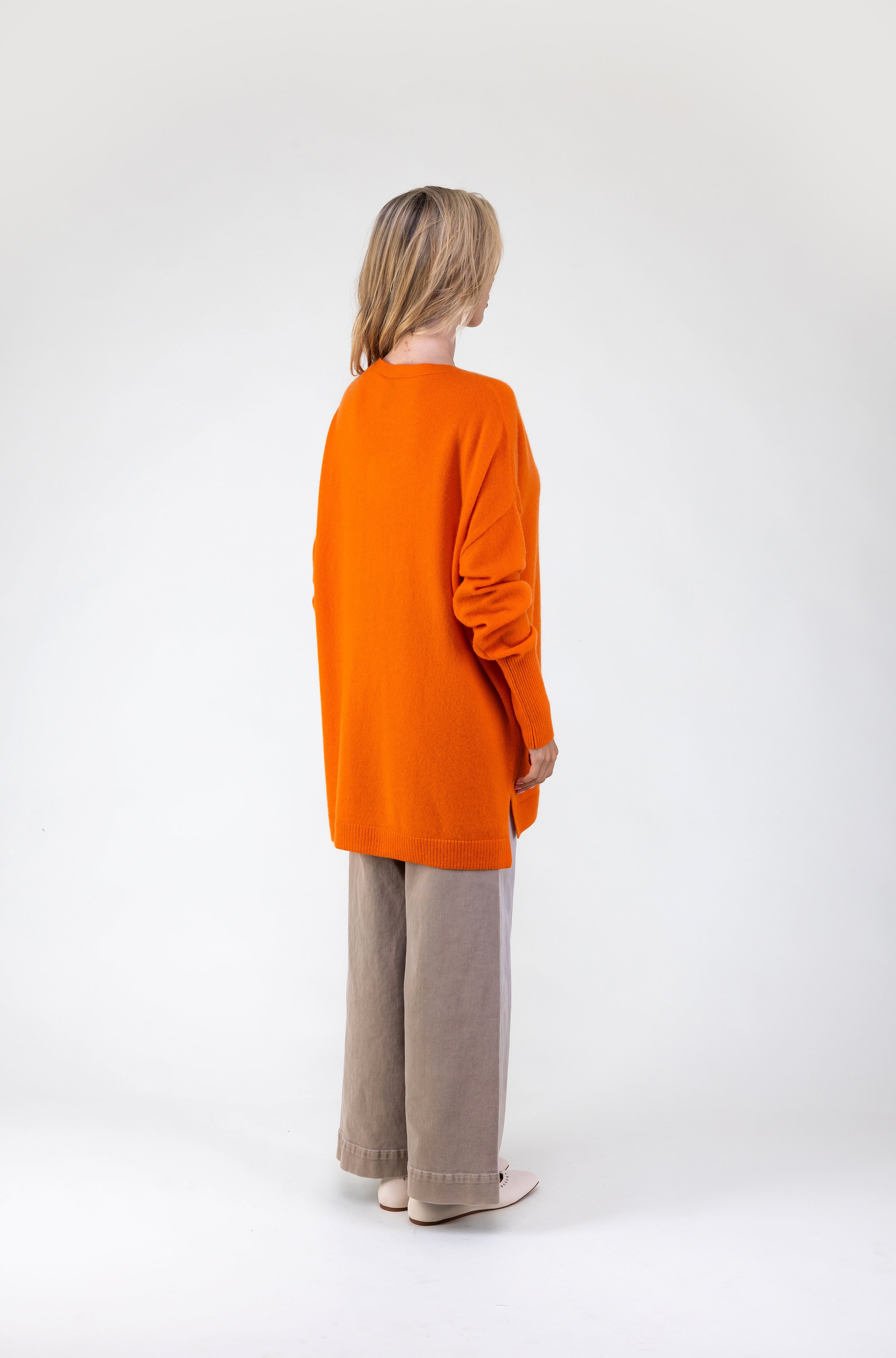 Van Kukil Cashmere Oversized V-Neck Sweater