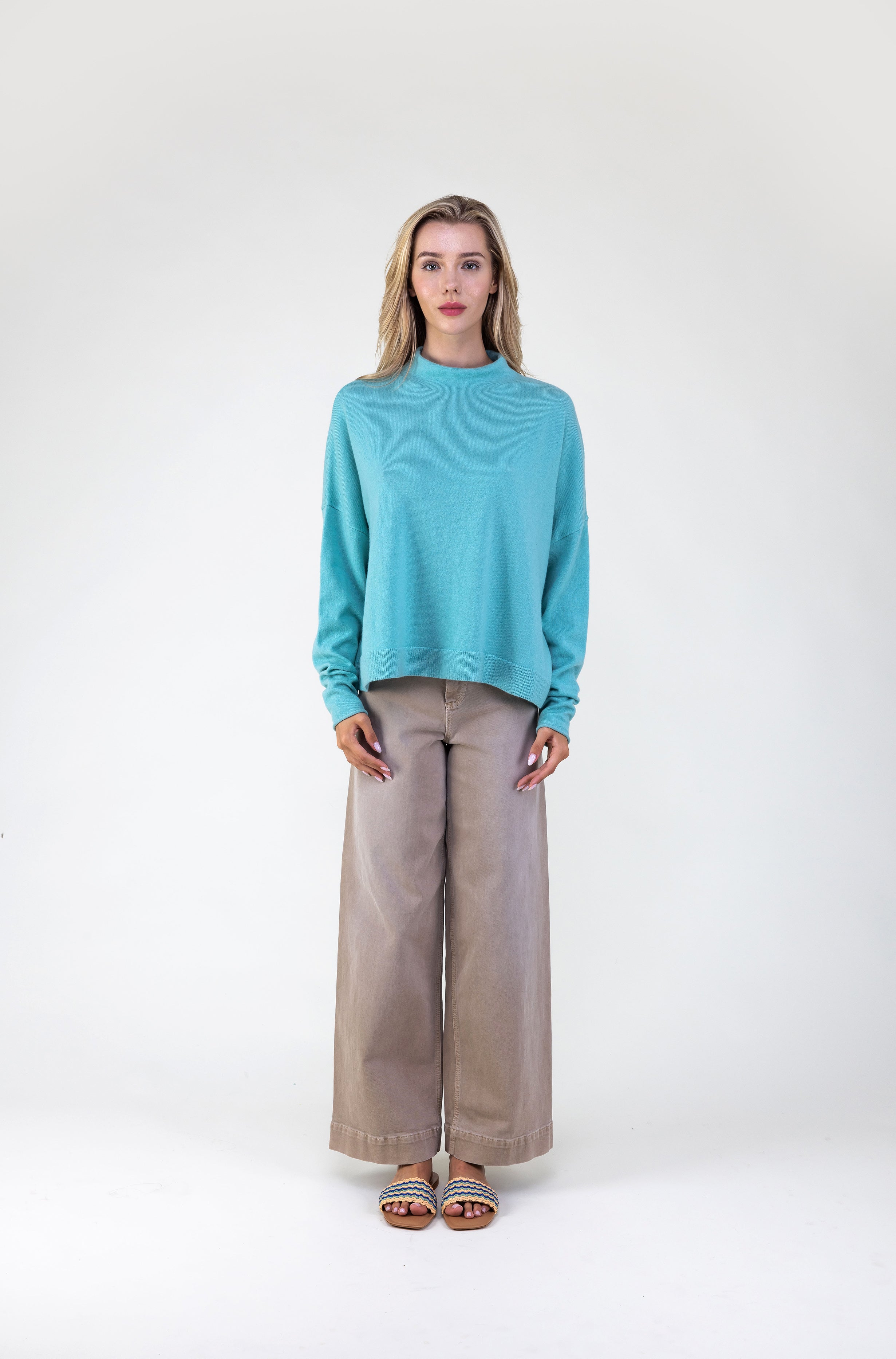 Van Kukil Cashmere Relaxed Mock Neck Sweater