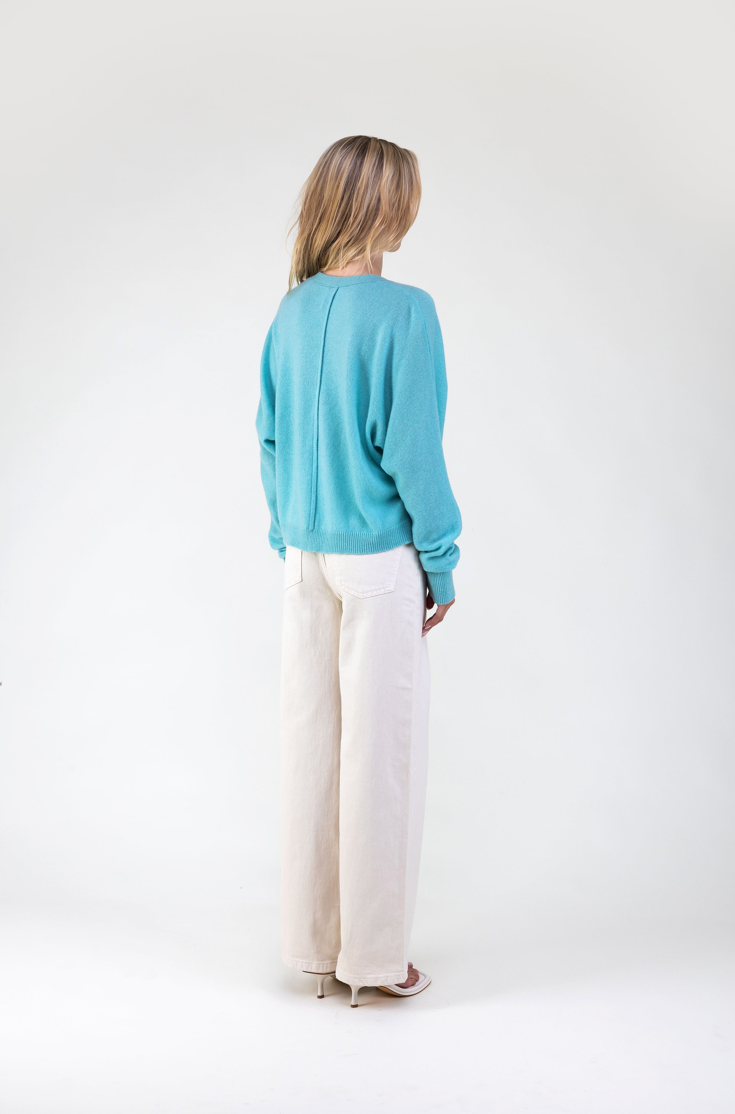 Van Kukil Cashmere V-Neck Five Button Cardigan