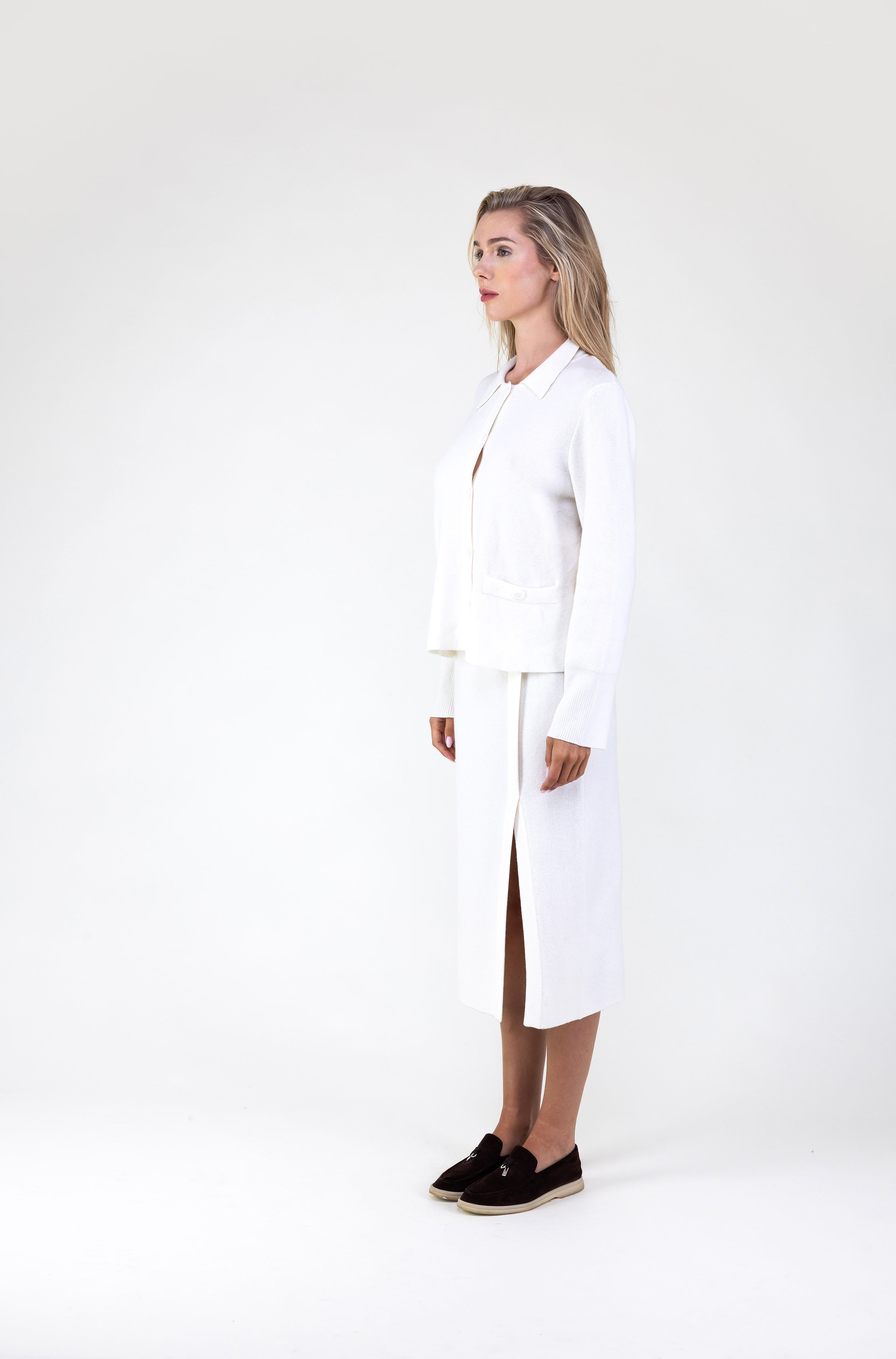 Van Kukil Cashmere Button-Up Cardigan with Collar