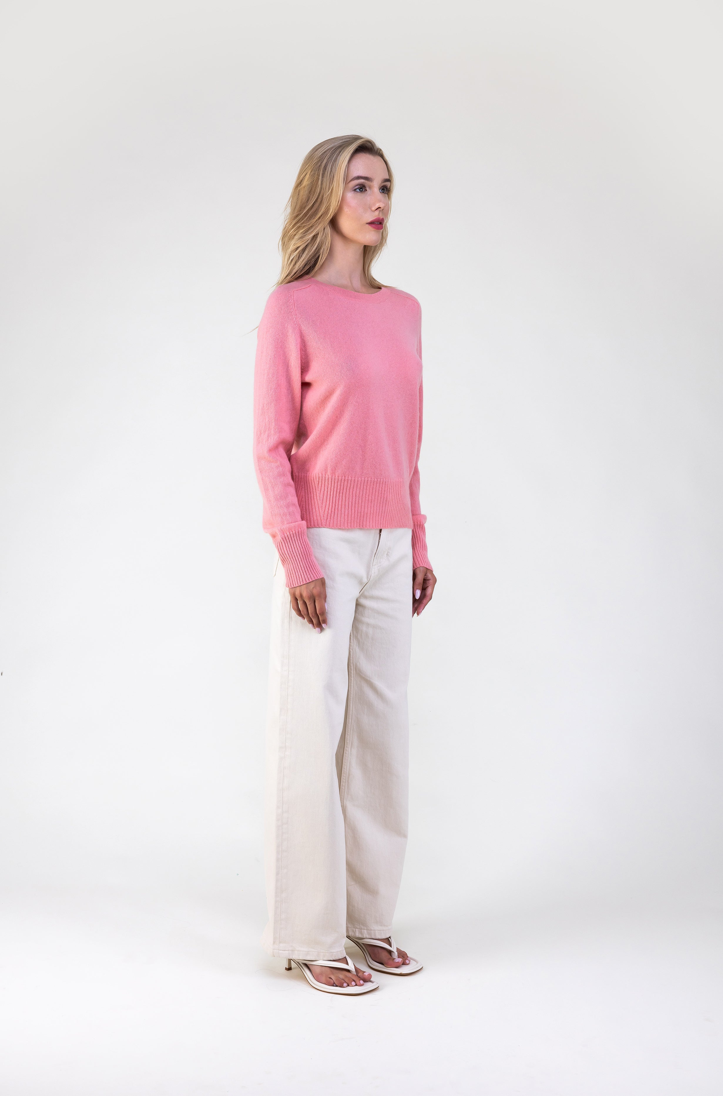 Van Kukil Classic Crewneck Sweater