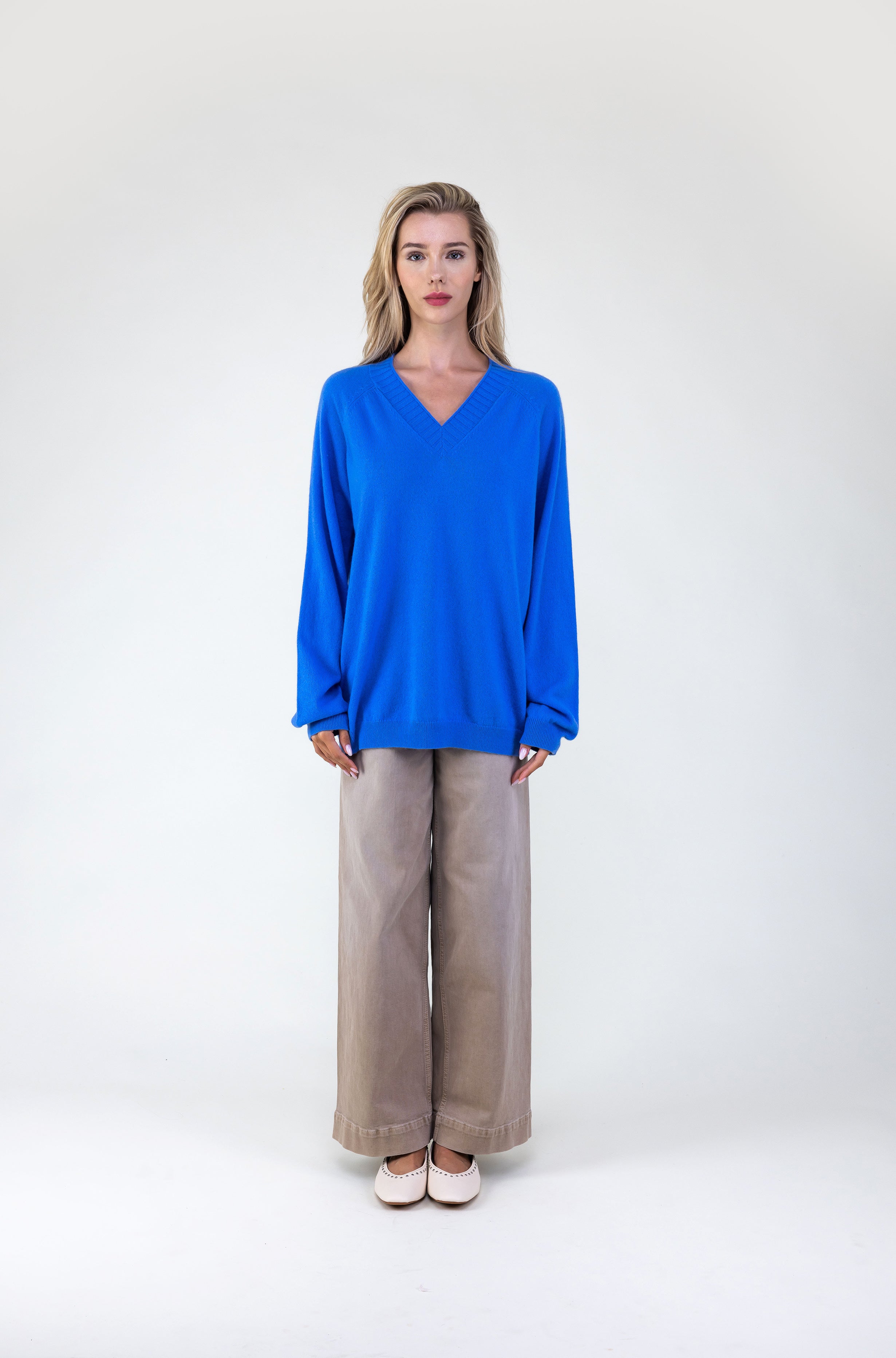 Van Kukil V-Neck Relaxed Sweater