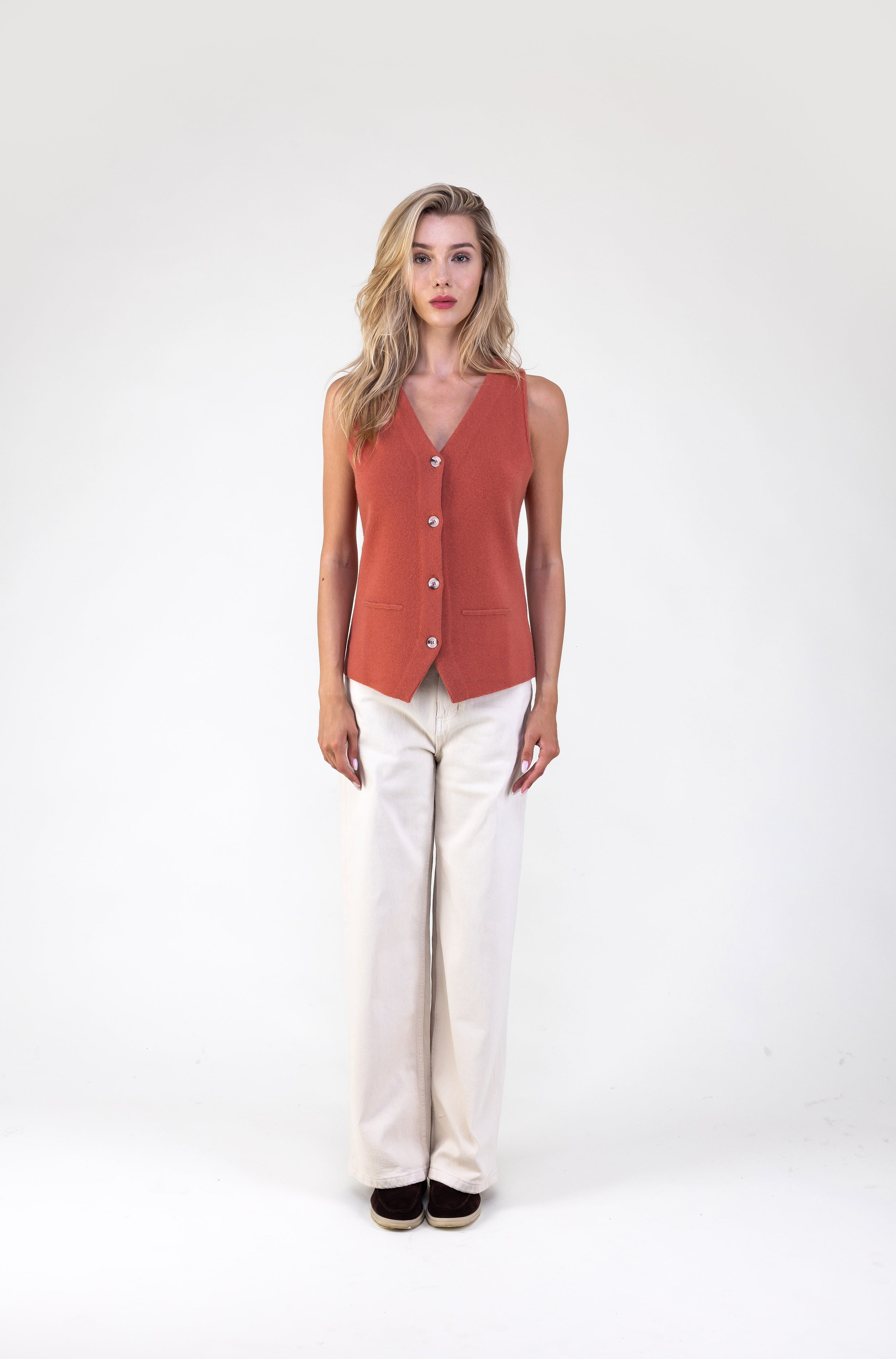 Van Kukil Sleeveless Cashmere Button Vest