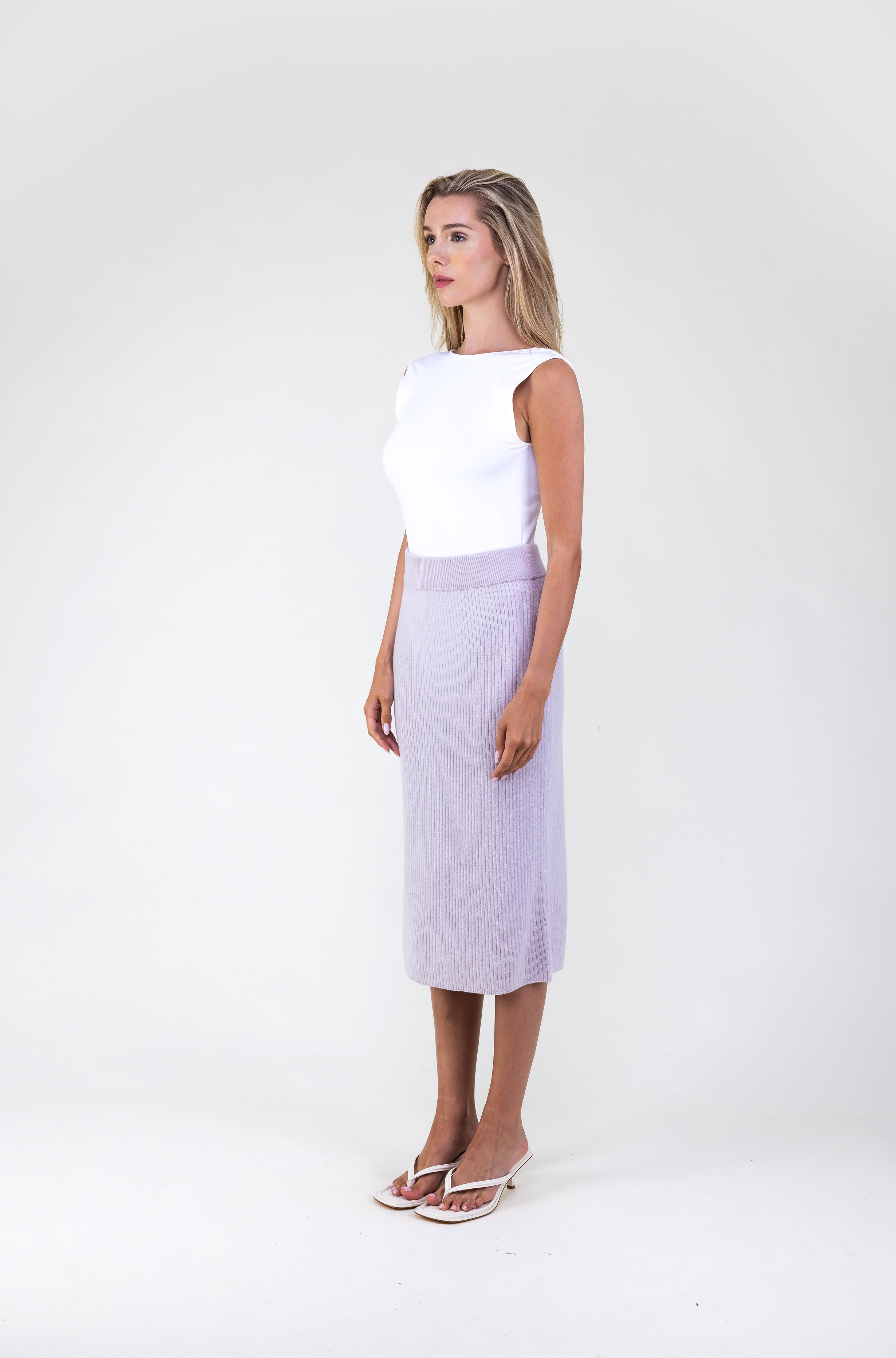 Van Kukil Cashmere Ribbed Midi Skirt